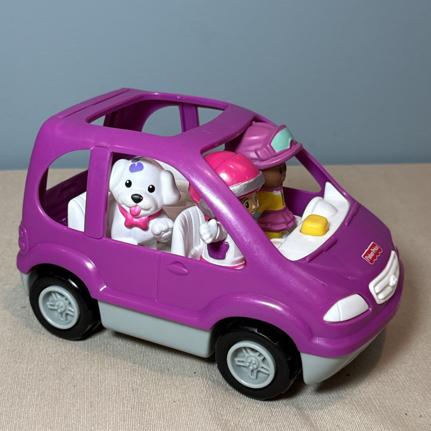 Fisher Price Little People Purple Family Van SUV with Figures and Sounds