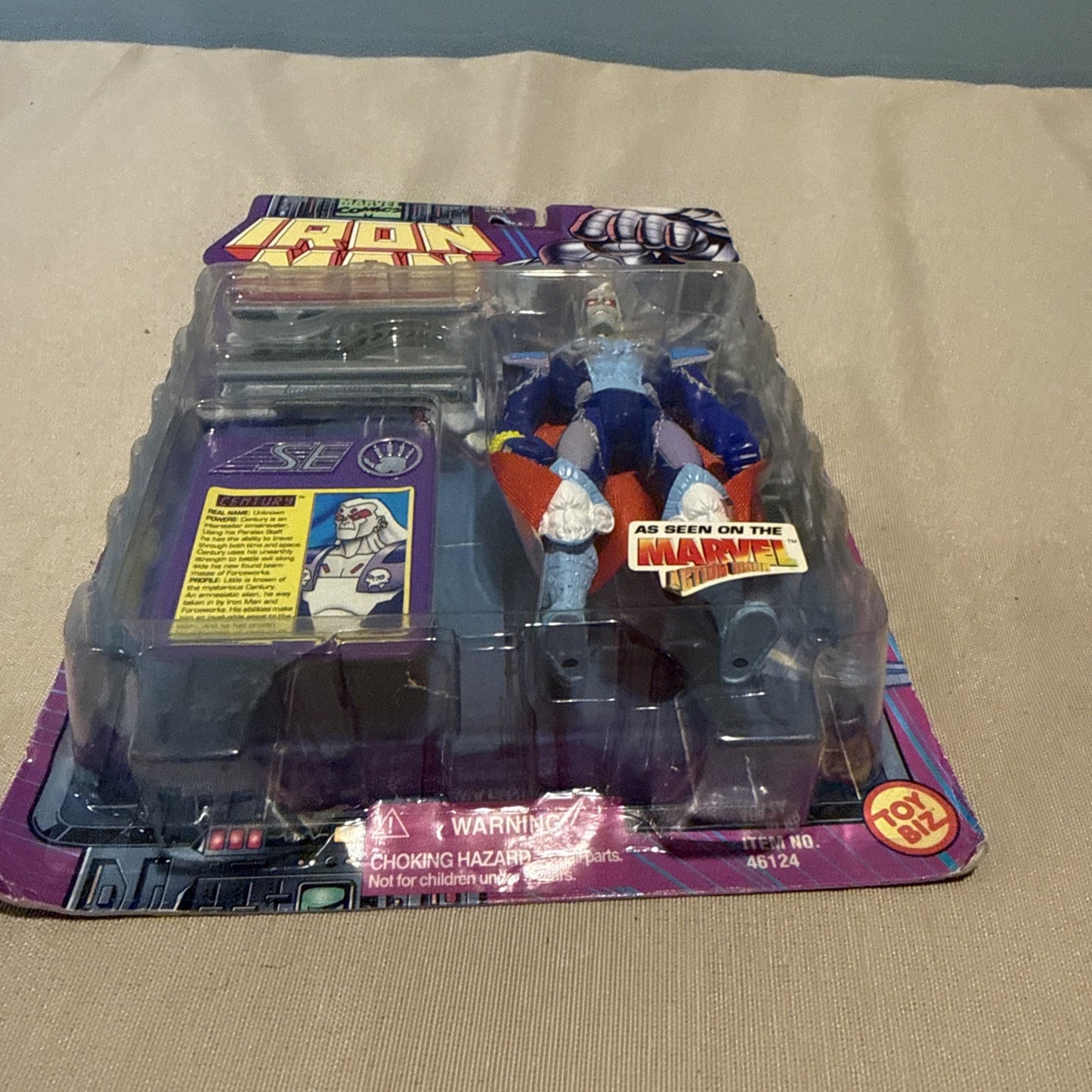 Marvel Iron Man Century Figure ToyBiz Cape Battle Staff Sealed Vintage