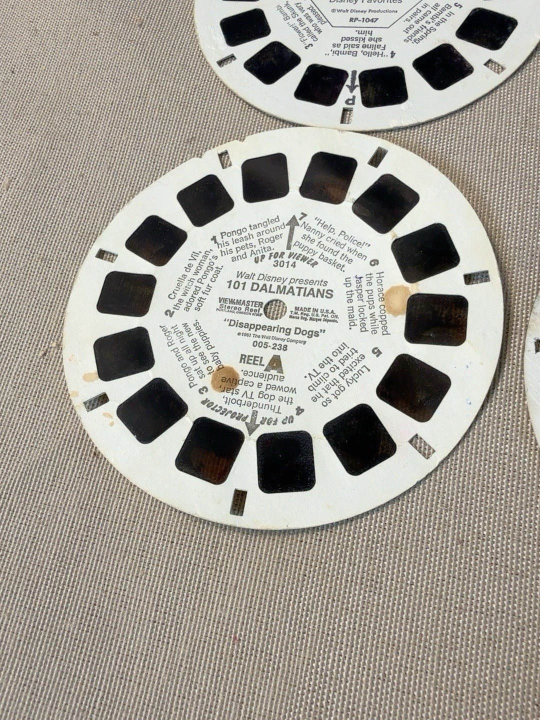 Vintage View Master Blue Collector’s Case 3 Red View Master 3D & 39 Reels