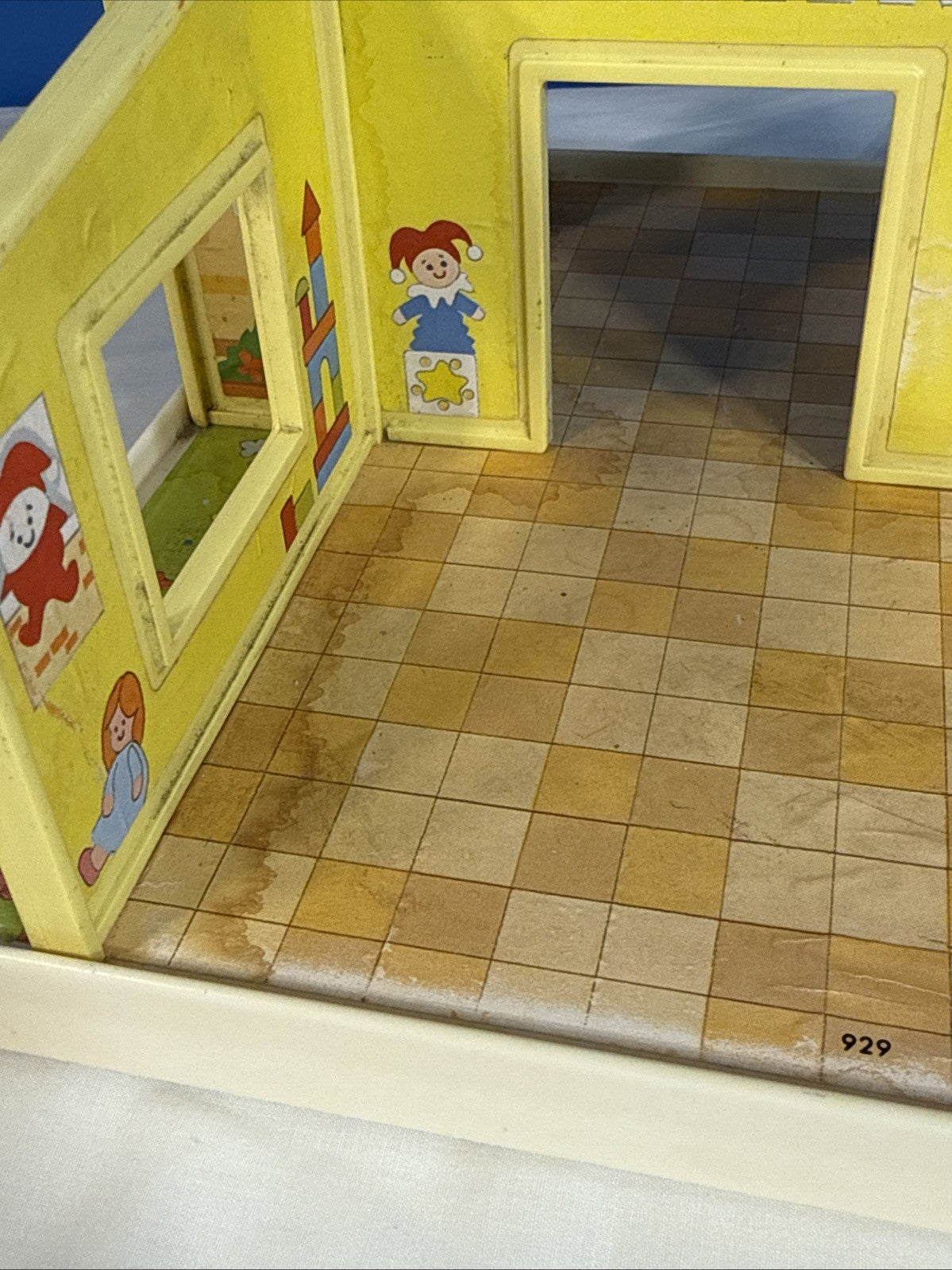Vintage Fisher Price Little People Nursery School 929 Playset Figures No Roof