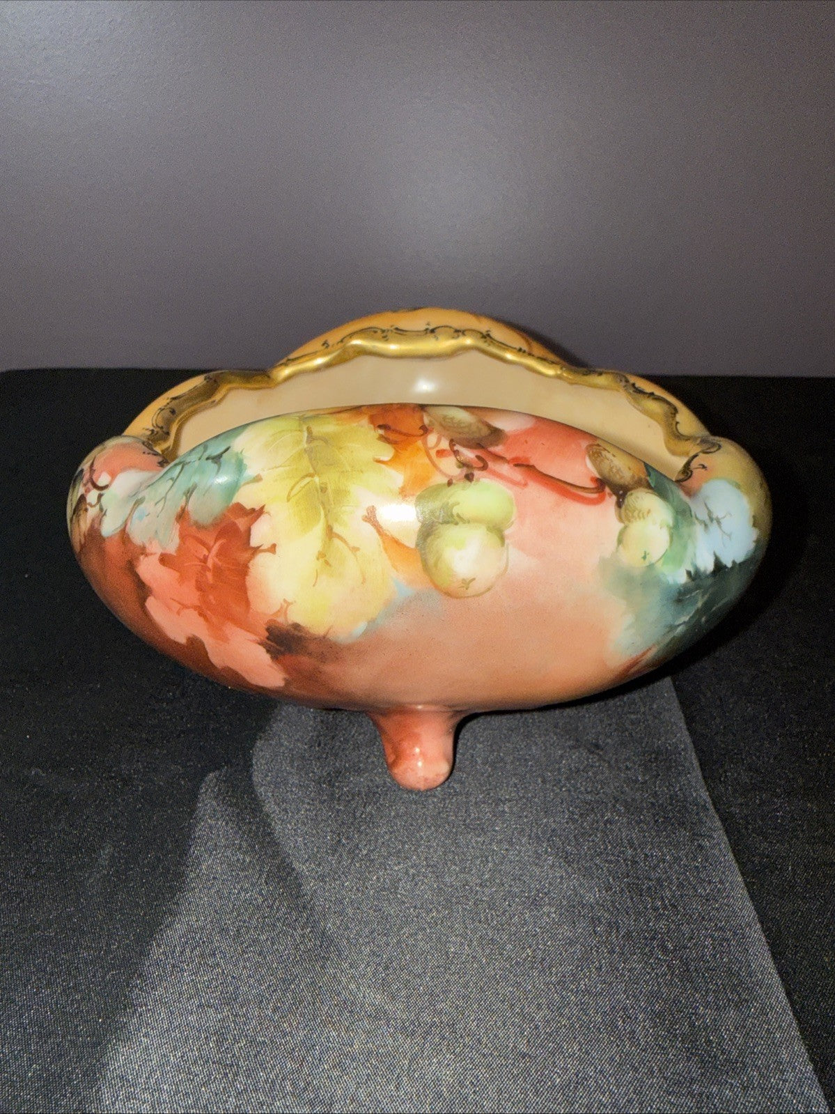 Antique 1907 Royal Austria Hand Painted Nut Bowl Footed 8x7.5x3.75”