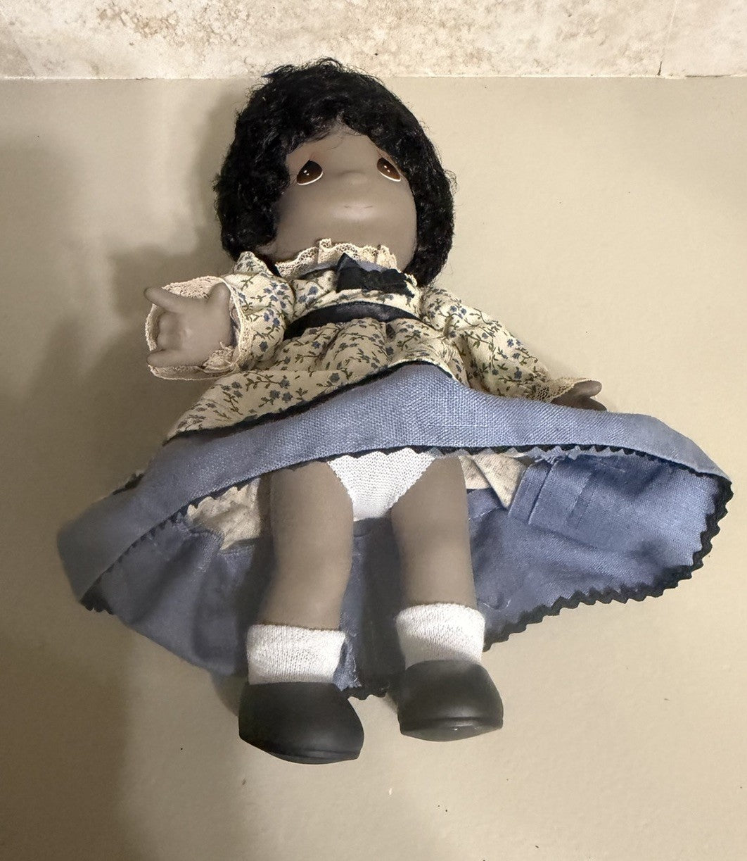 Vintage 1989 Precious Moments Children of the World Mazie Doll Original