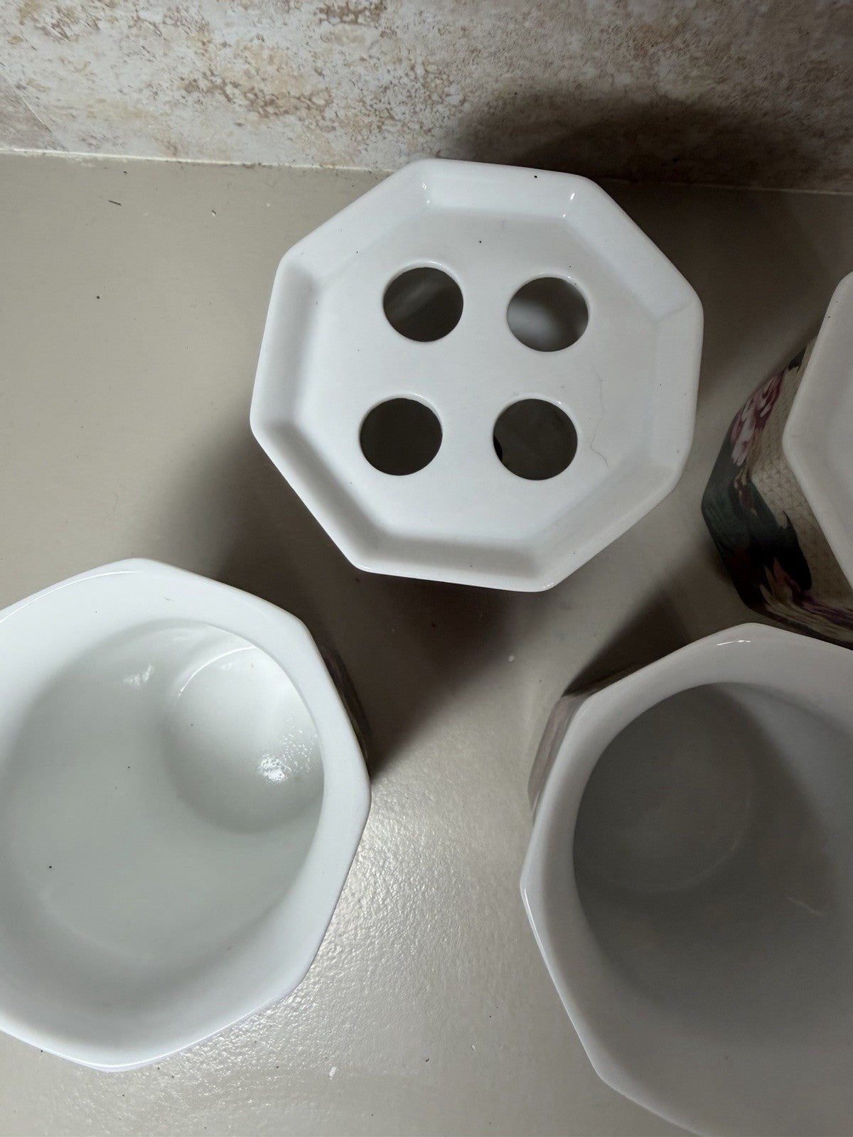 Vintage Springs Chatham Floral Ceramic Tumblers Toothbrush Holders Set of 4