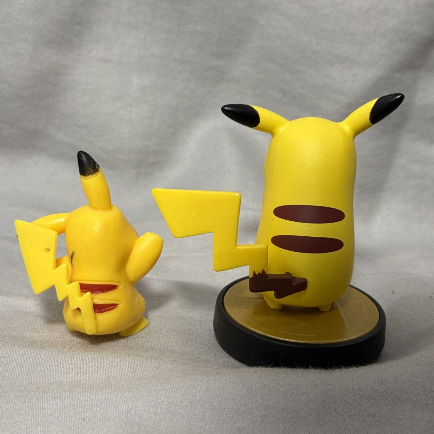 Nintendo Tomy Pokemon Pikachu Figure Lot 4 Mini Figures Collectible