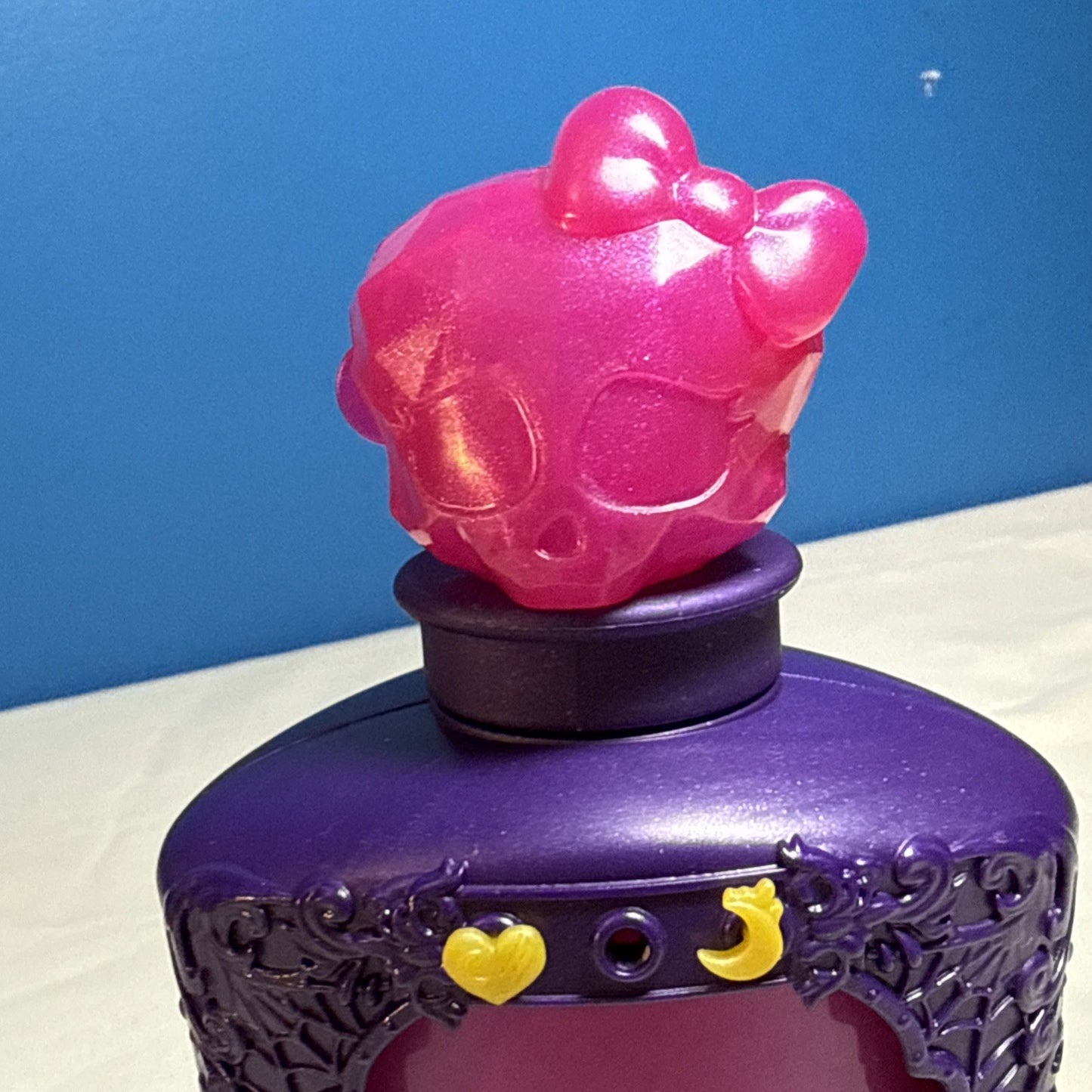 Monster High Draculaura Powder Room Accessories Clawdeen Mini Bottle Doll Lot