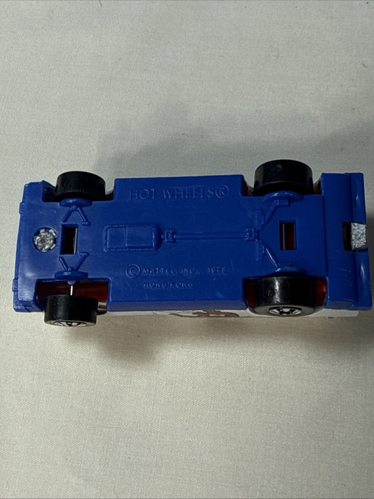 Vintage 1978 Hot Wheels Scene Machines Spider-Man Van No 2852 Marvel Mattel