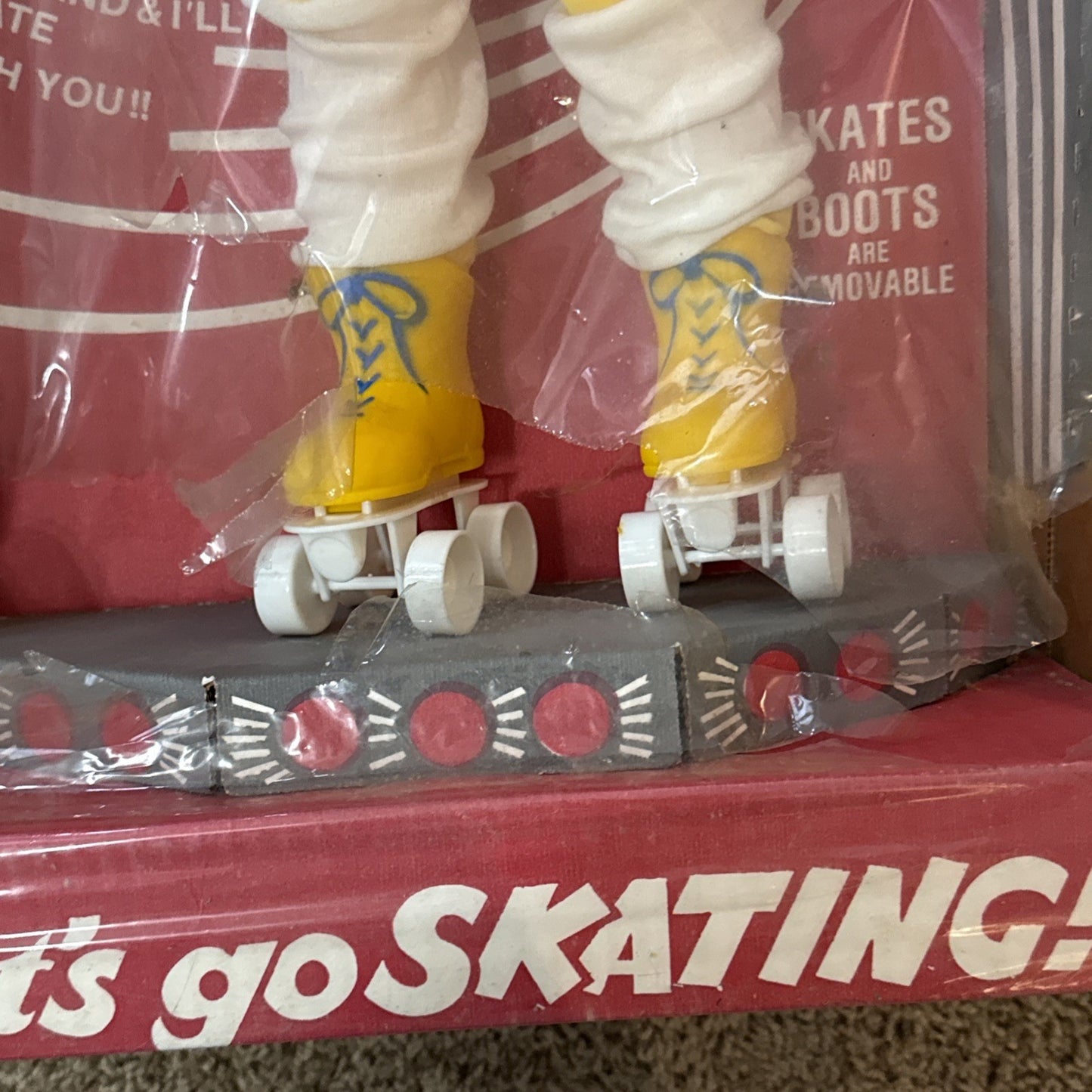 Vintage 1980 Roller Skating Lisa Doll 19” Brown Hair New In Original Box