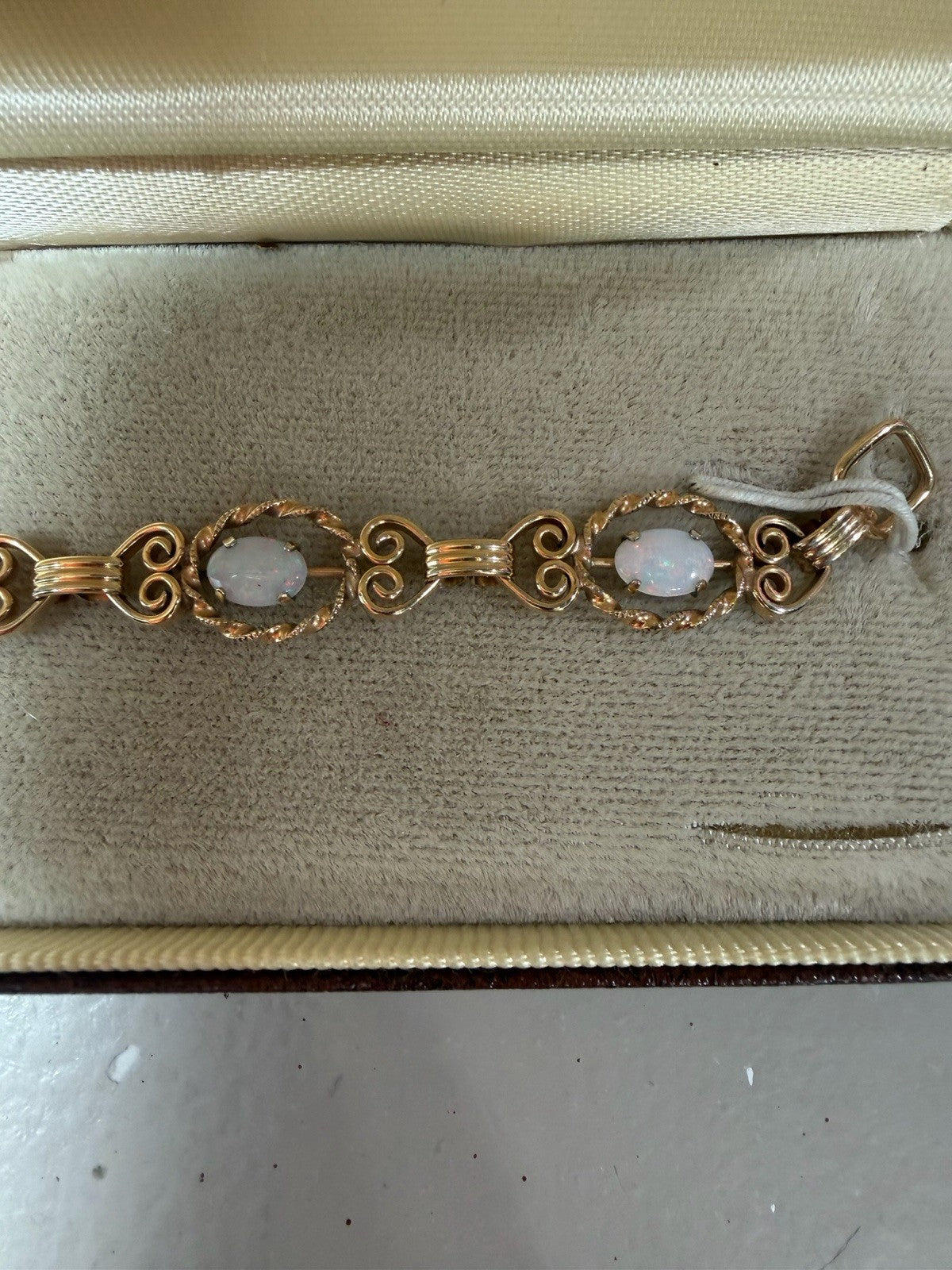 Vintage Krementz Gold Tone Genuine Opal Link Bracelet Original Box Jewelry