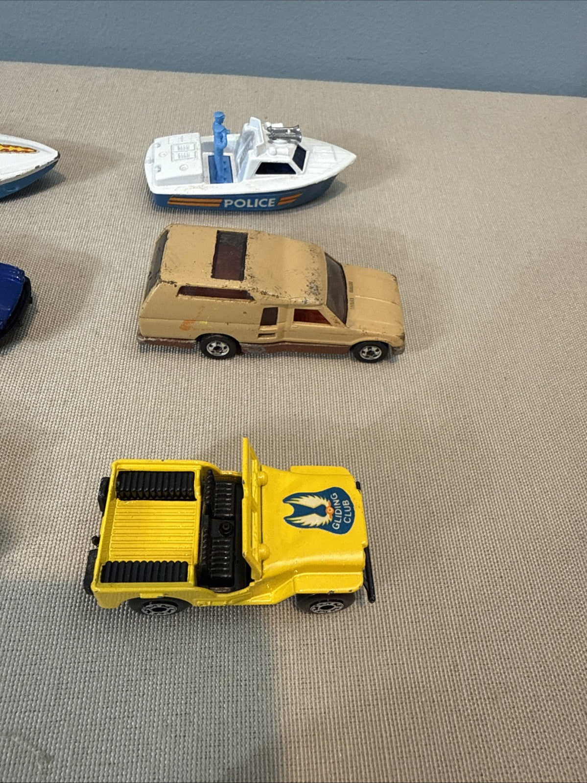 Vintage Matchbox Superfast Off The Road Carry Case Gift Set w/12 Cars 1970s