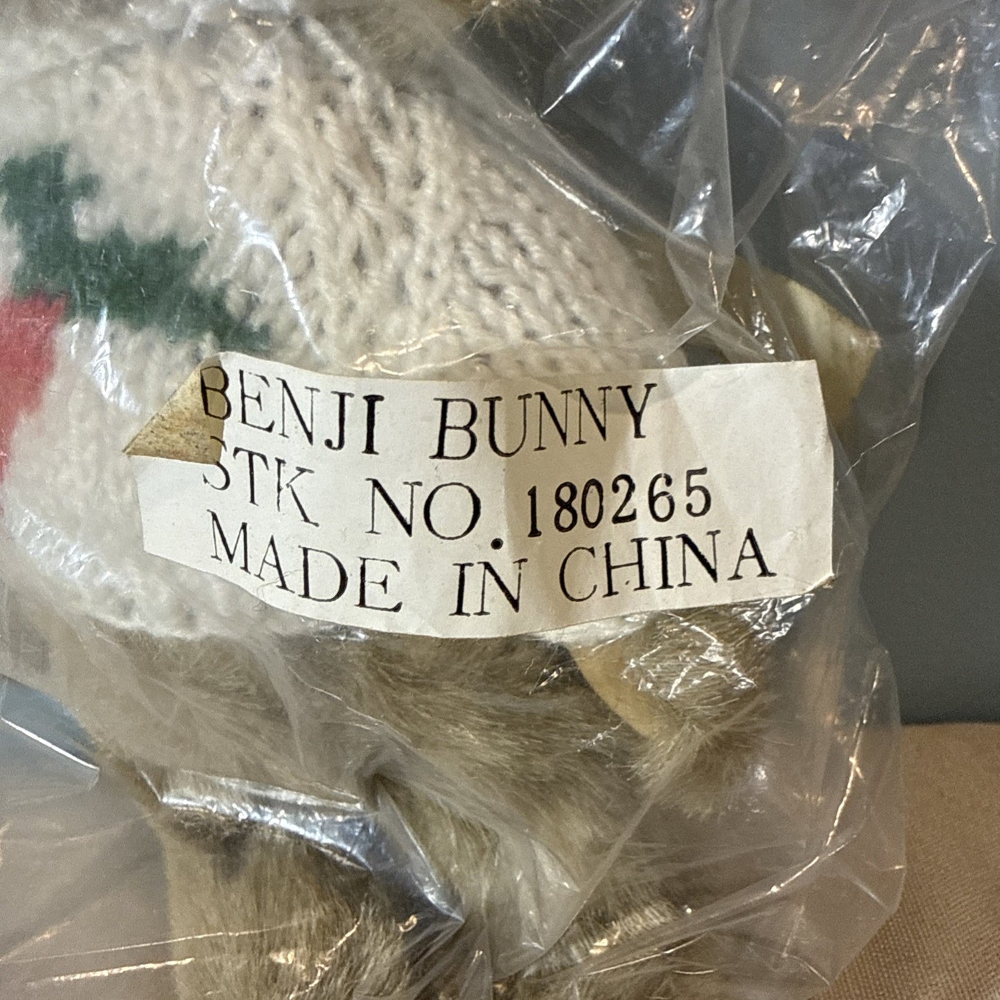 Vintage House Of Lloyd Benji Bunny Plush Carrot Sweater NIB 1996