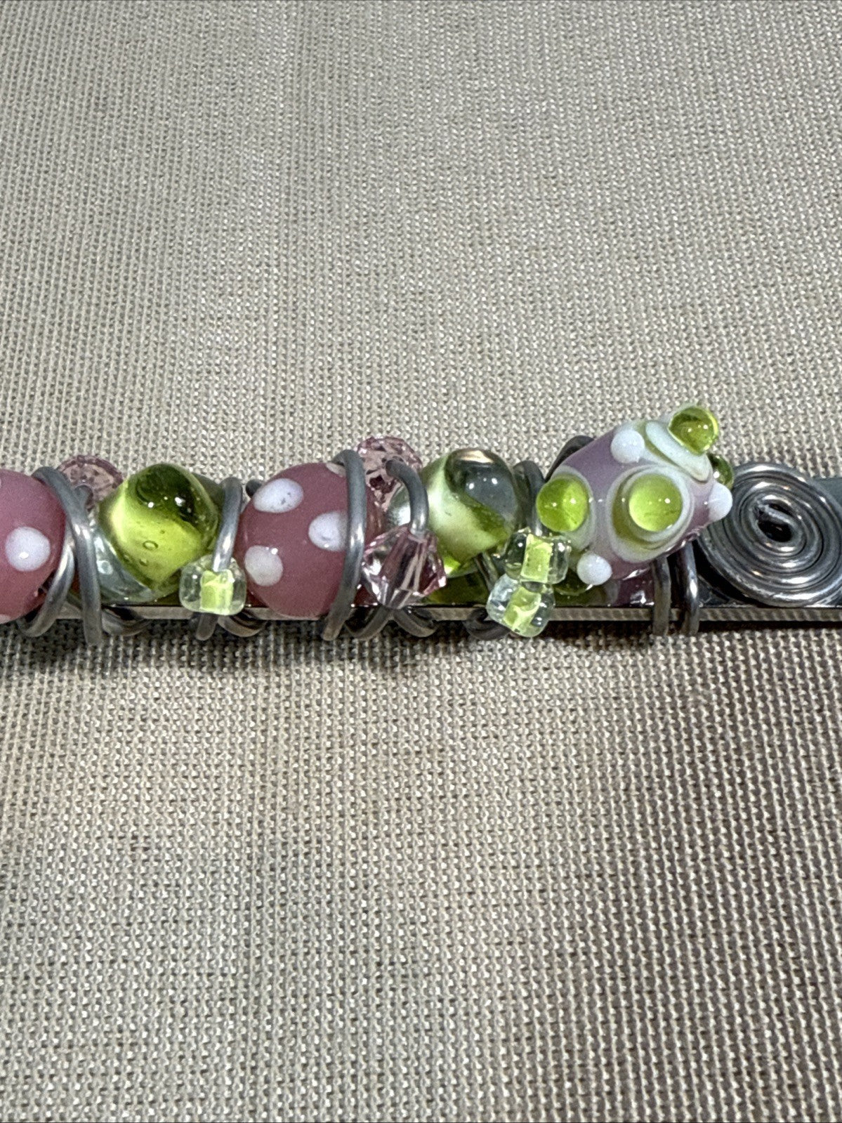 Beaded Wire Wrapped Handle Scoop Stainless Steel Pink Green 6"