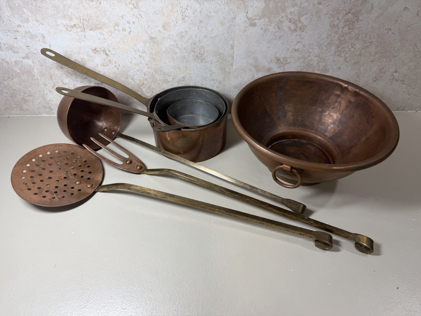 Vintage Copper Cookware Pot Pan Mixing Bowl Measuring Cup Ladle Skimmer Kitchen