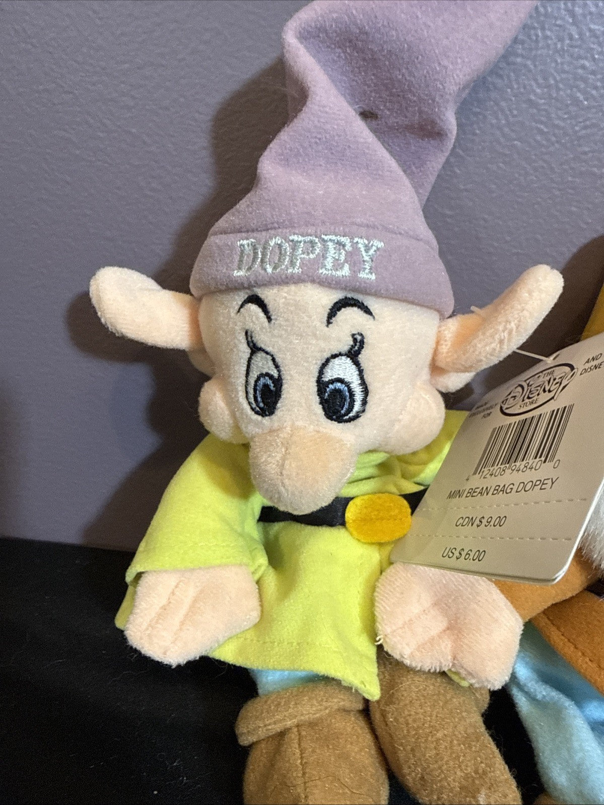 Disney store lot of 6 bean bag dwarfs doc sleepy sneezy grumpy happy bashful