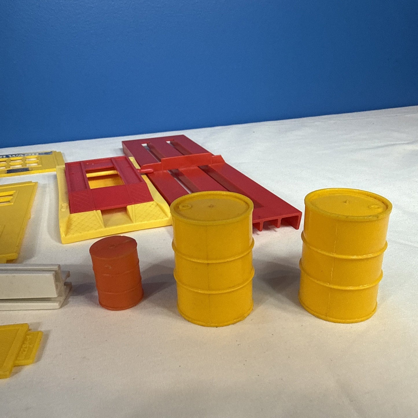Vintage Tonka Builder Playset 5051 Shell Station Car Wash Parts Incomplete 1979