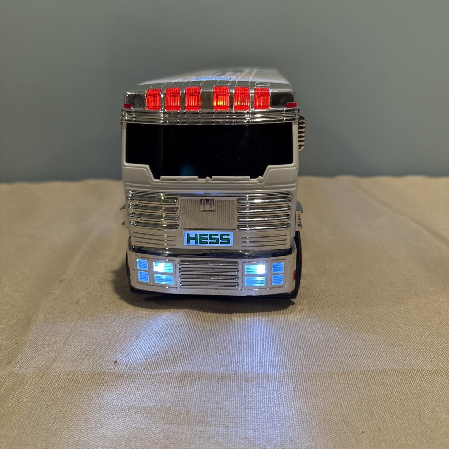 Hess 2018 RV Toy Truck Lights Work No ATV Motorcycle Or Box