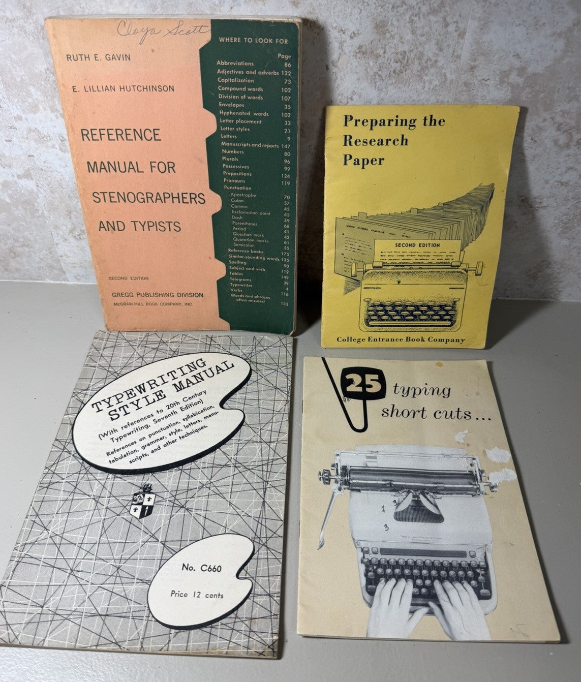 Reference Manual Stenographers Typists Gavin Hutchinson 1956 McGraw Hill 2nd Ed