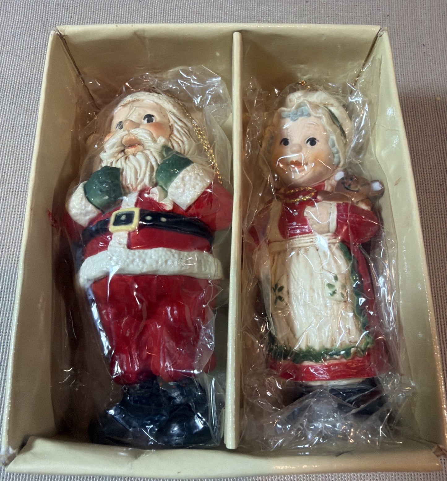 Holiday Memories Santa Mrs Claus Ornament New In Package Vintage