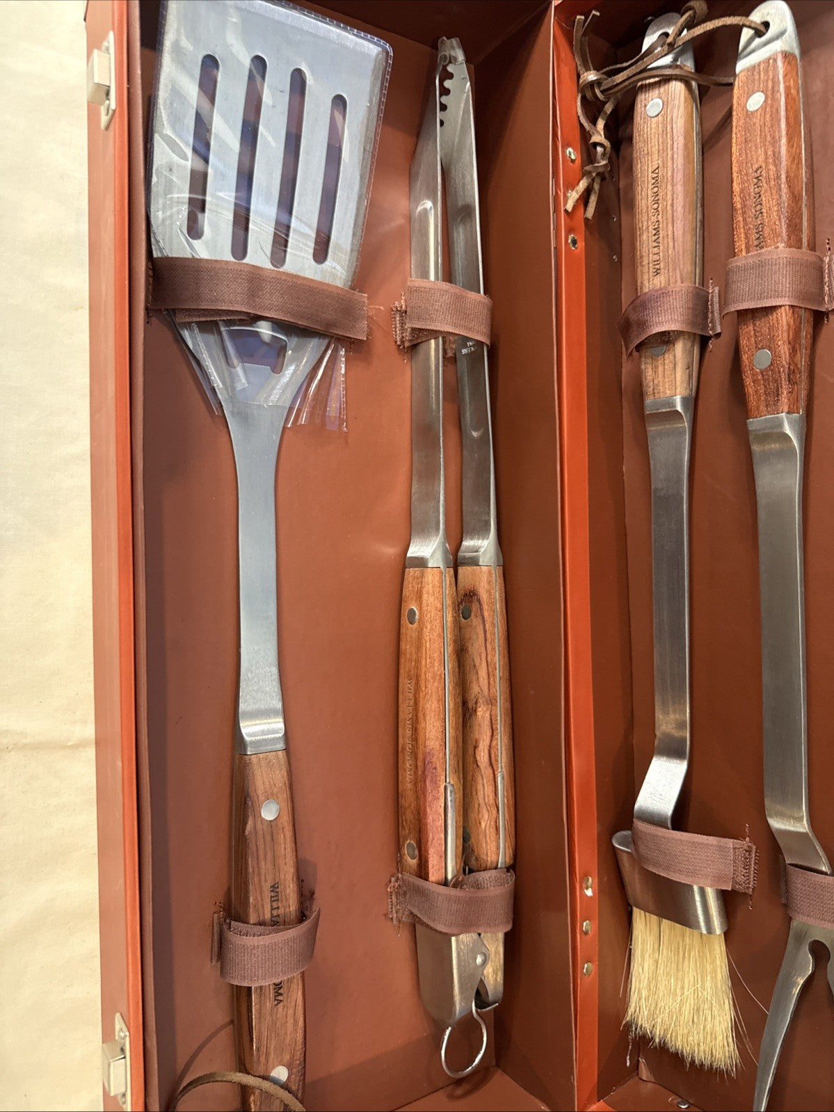 Williams Sonoma 5 Piece BBQ Grill Tool Set Stainless Steel Wood Case New
