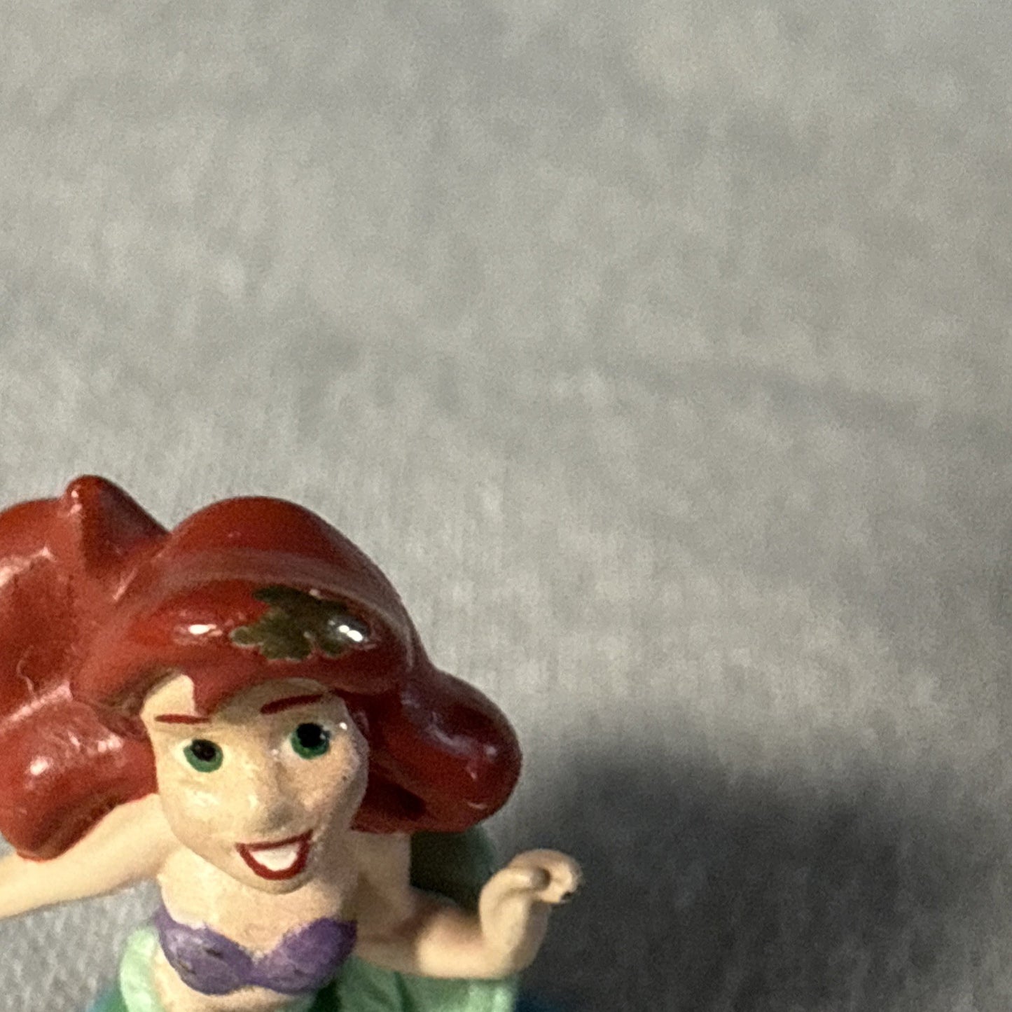 Disney Ariel Figurine Enchanted Places Little Mermaid Mini 1" Die Cast Figureine