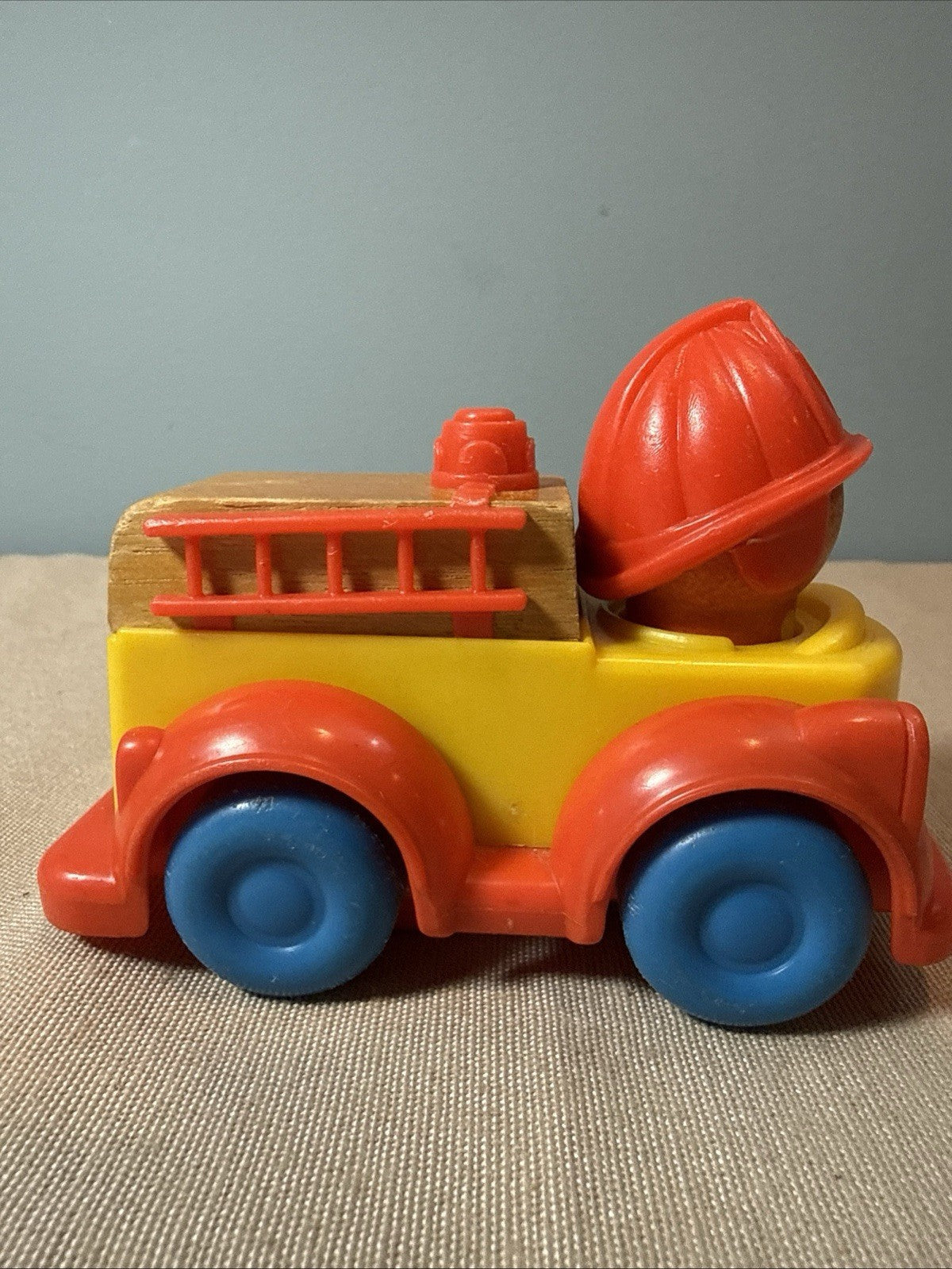 Vintage 1975 Mattel Power Putt Putt Fire Truck 9229 Hardwood Preschool Toy NOS