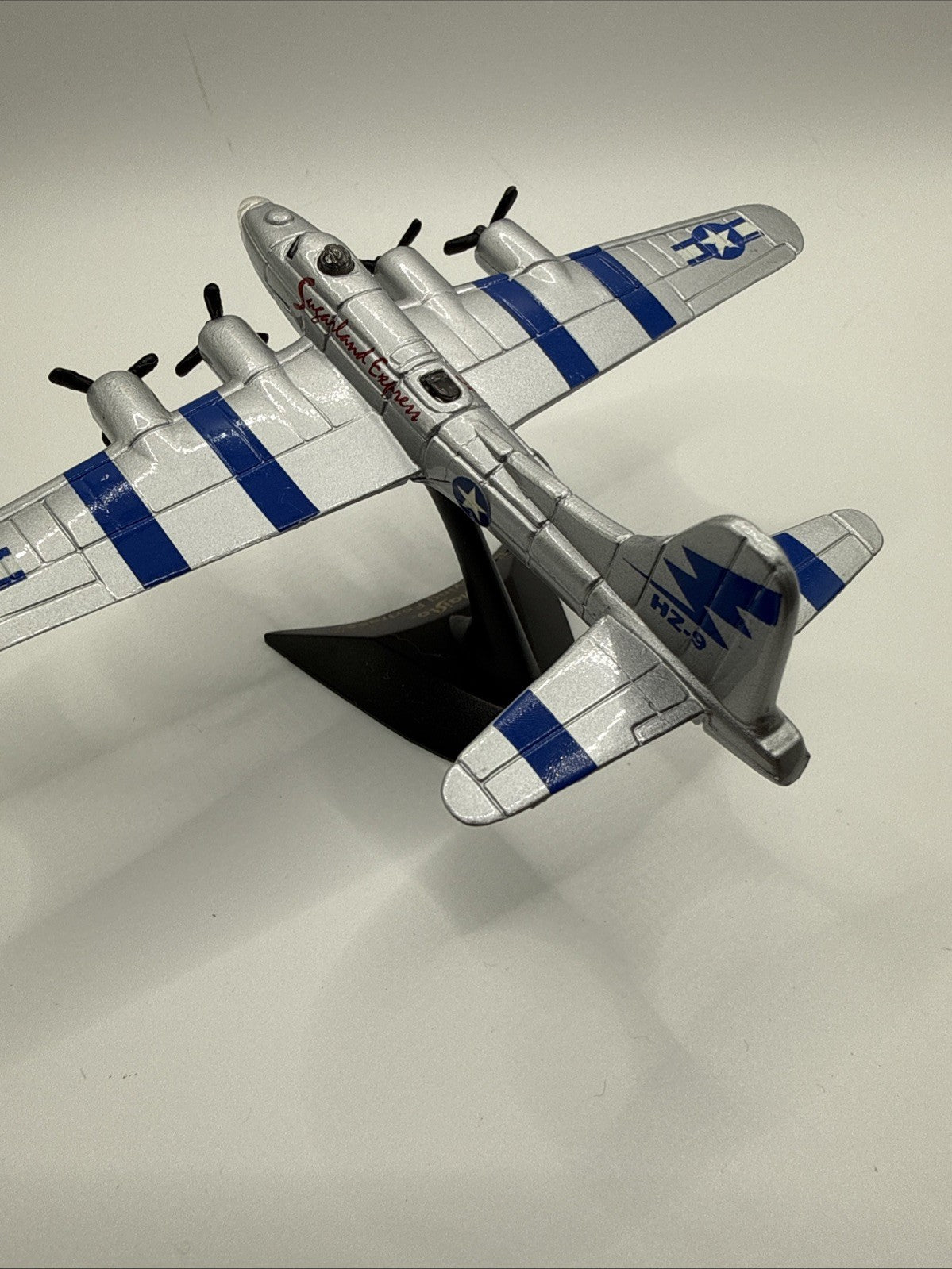Boeing B-17 Flying Fortress Sugarland Express Diecast Replica with Stand Maisto