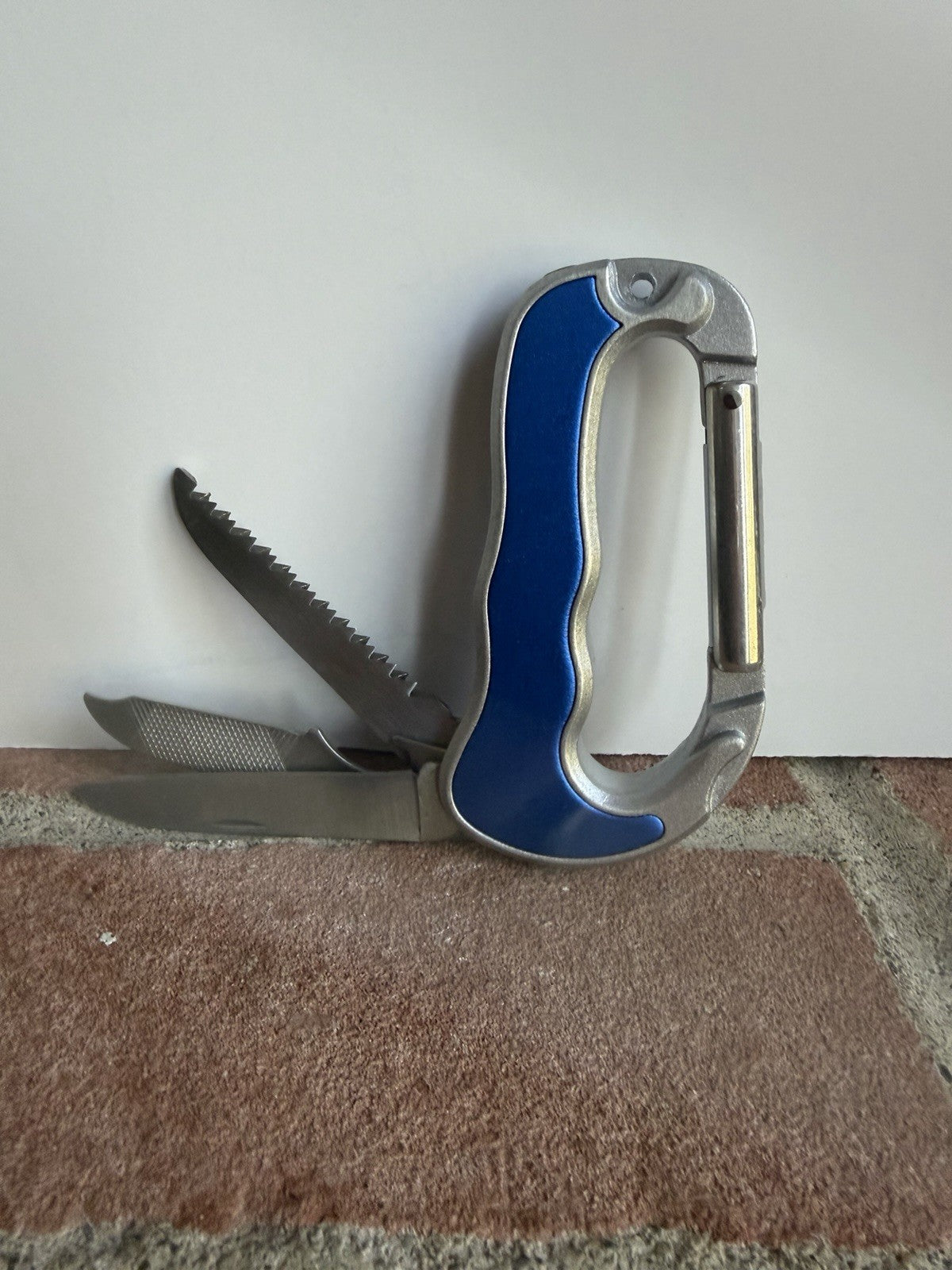 Multi Tool Carabiner Pocket Knife Folding Saw Scissors Utility Tool Blue Pouch