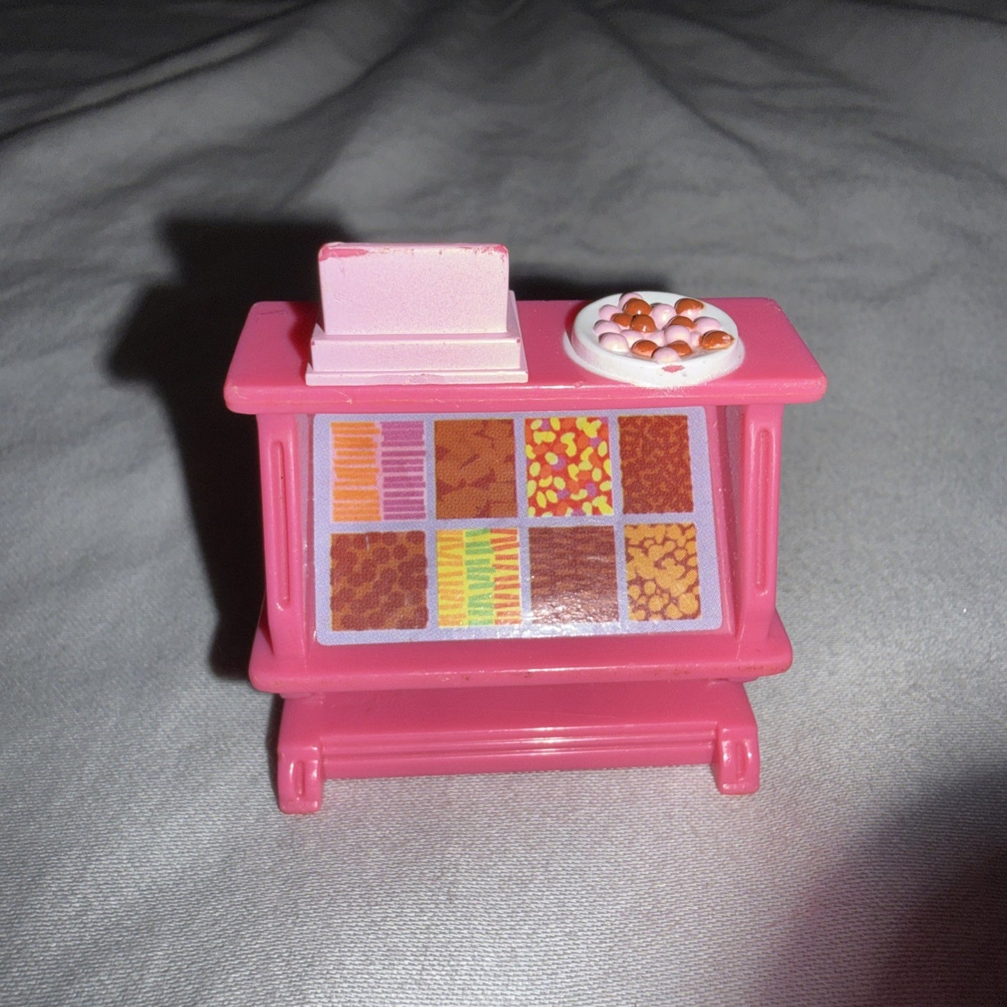 Vintage Fisher Price Sweet Streets Candy Counter Hotel Check In Lot Playset