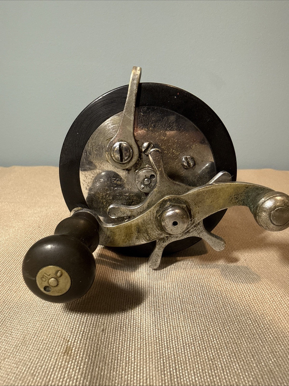Vintage Pflueger Capitol No 1986 Conventional Saltwater Fishing Reel