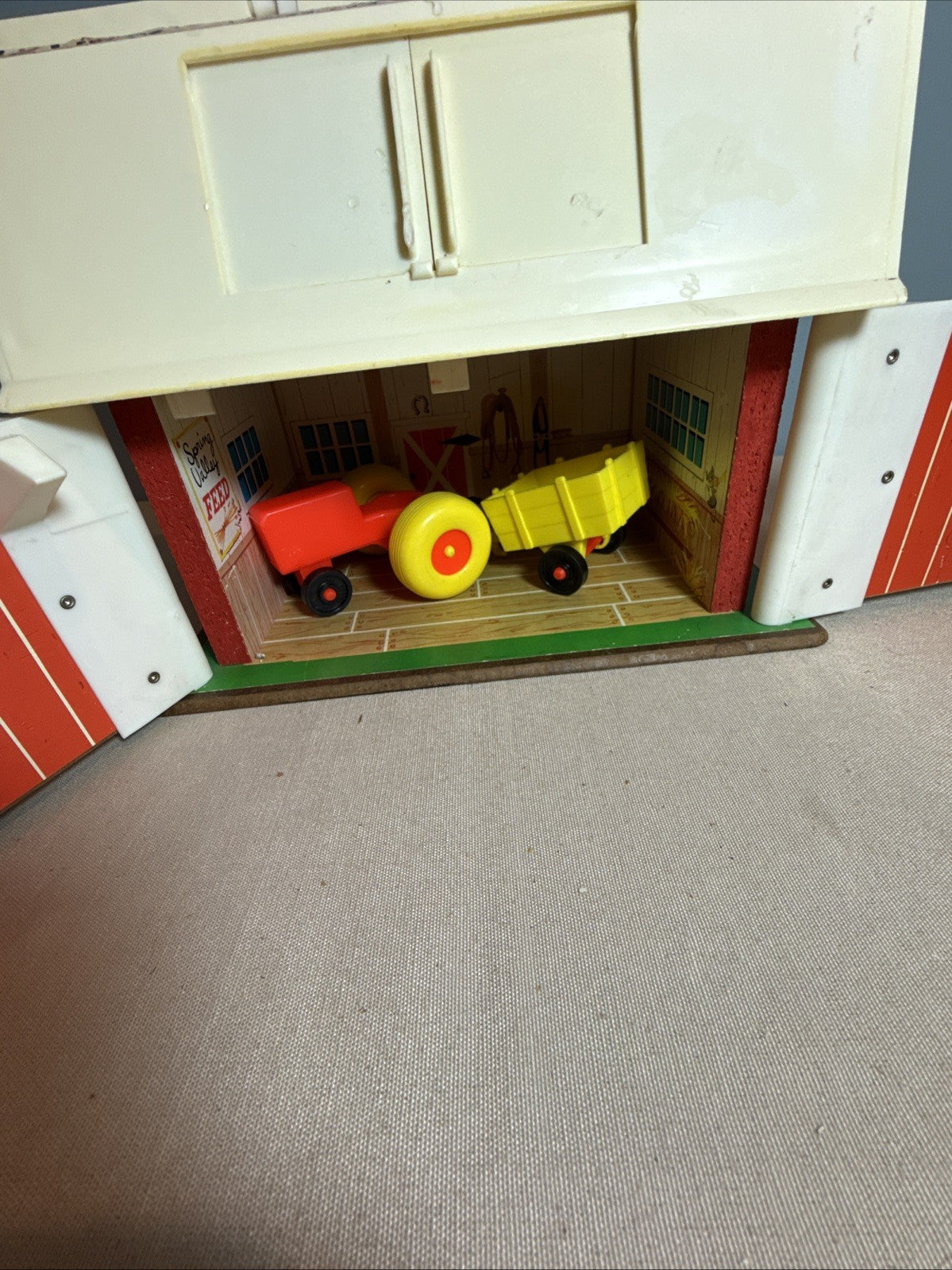 Vintage Fisher-Price Play Family Farm Set #915 Barn Silo Tractor Incomplete