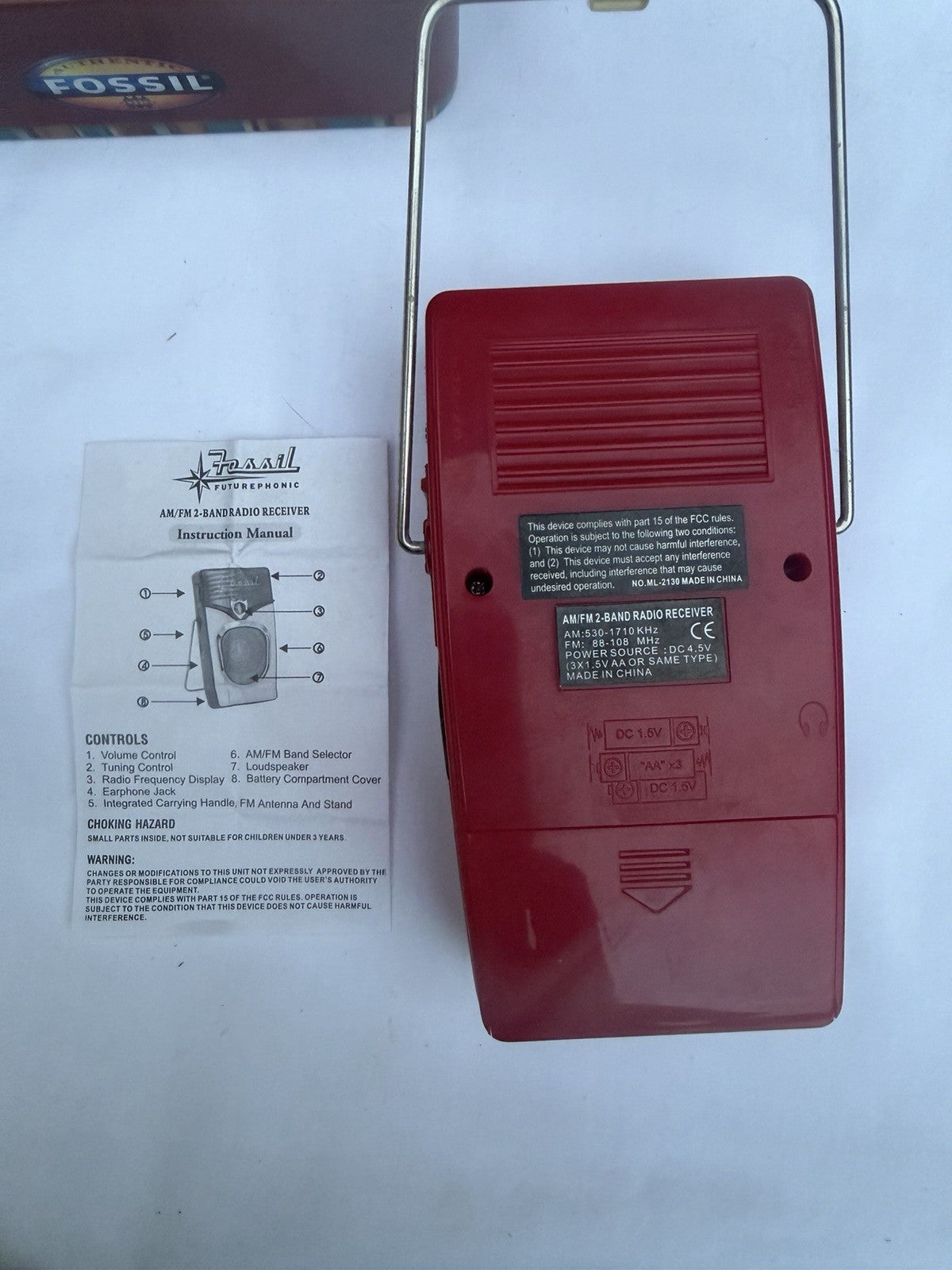 Vtg Fossil Futurephonic AM FM Radio Retro Transistor Tin Box ML-2130 Works