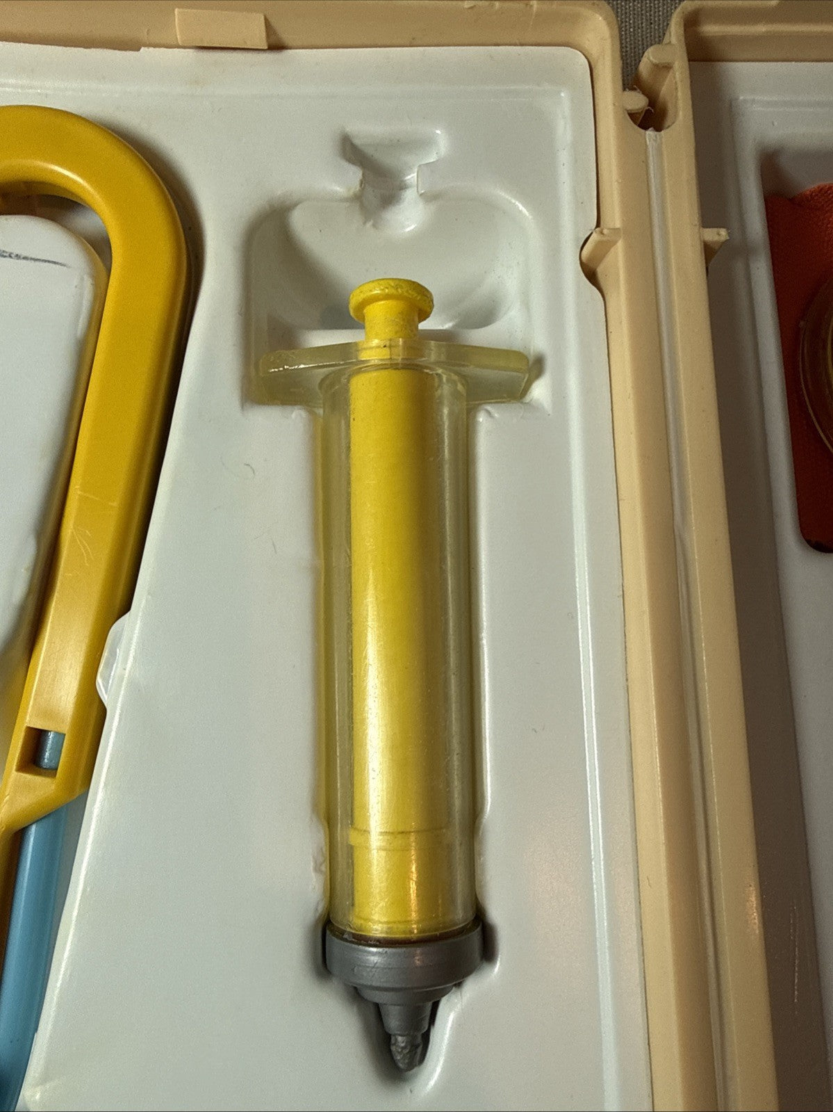 Vintage 1977 Fisher Price Medical Kit 936 Complete Doctor Pretend Play Set Case