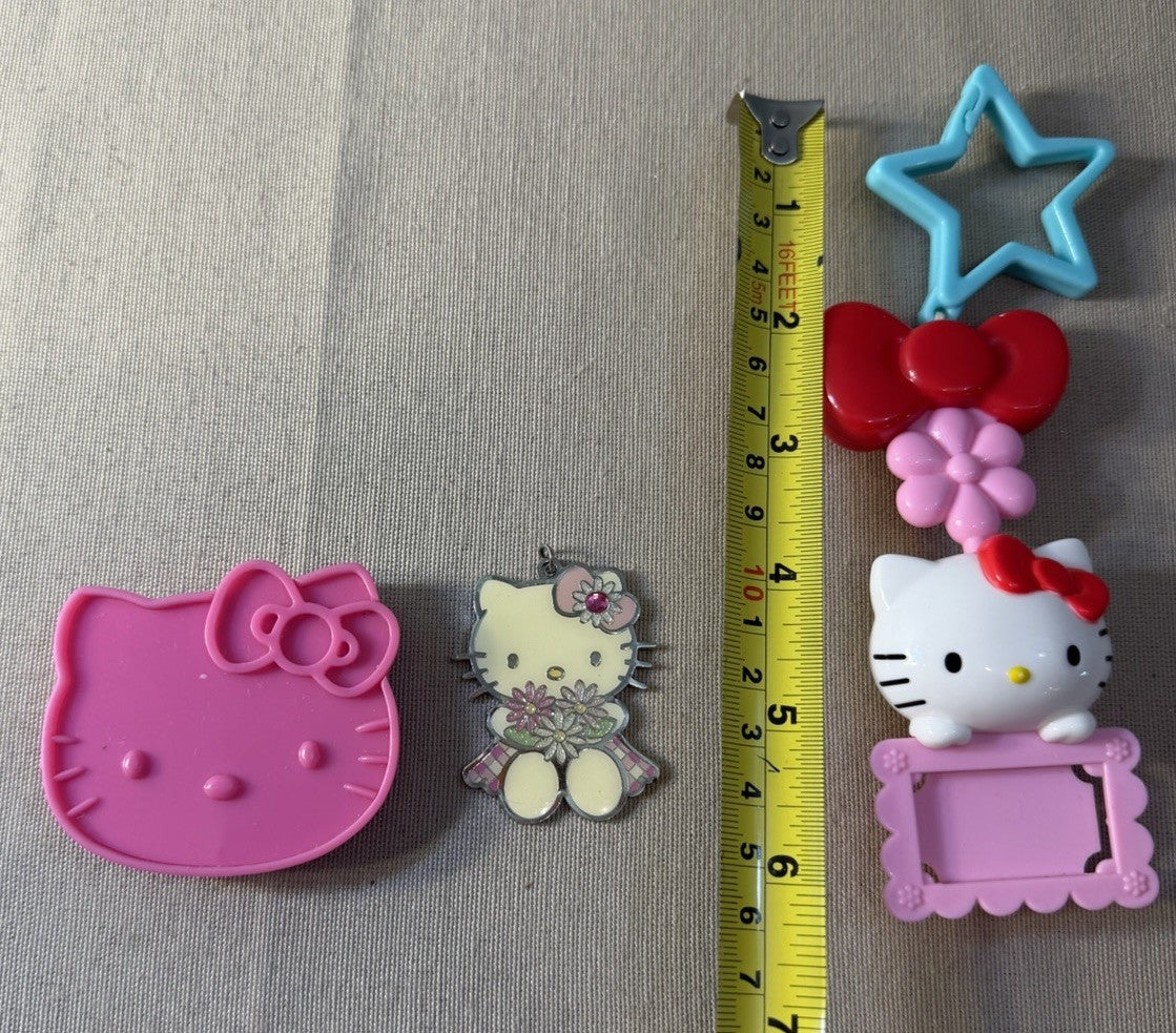 Sanrio Hello Kitty My Melody Mini Figures Pins Toys Macaron Cases Mixed Lot