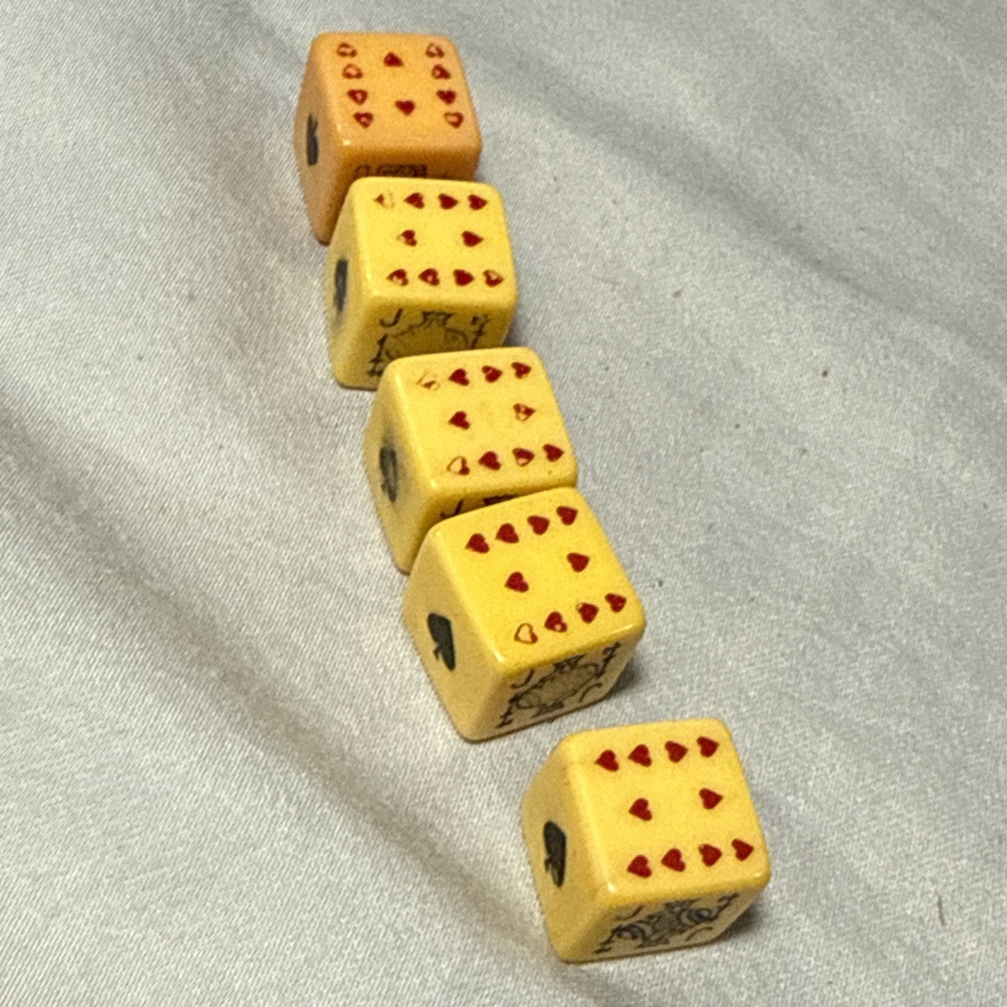 Vintage Butterscotch Bakelite Poker Dice Brown Leather Case Collectible 5/8 Dice