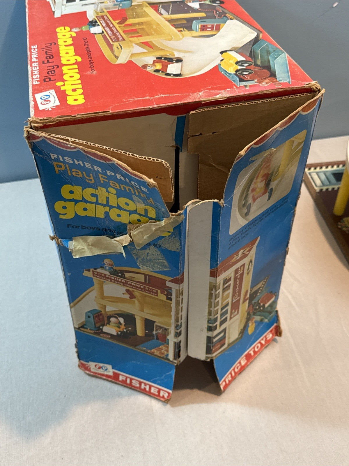 Vintage Fisher Price 930 Play Family Action Garage 1970 w/Box & Lift Incomplete
