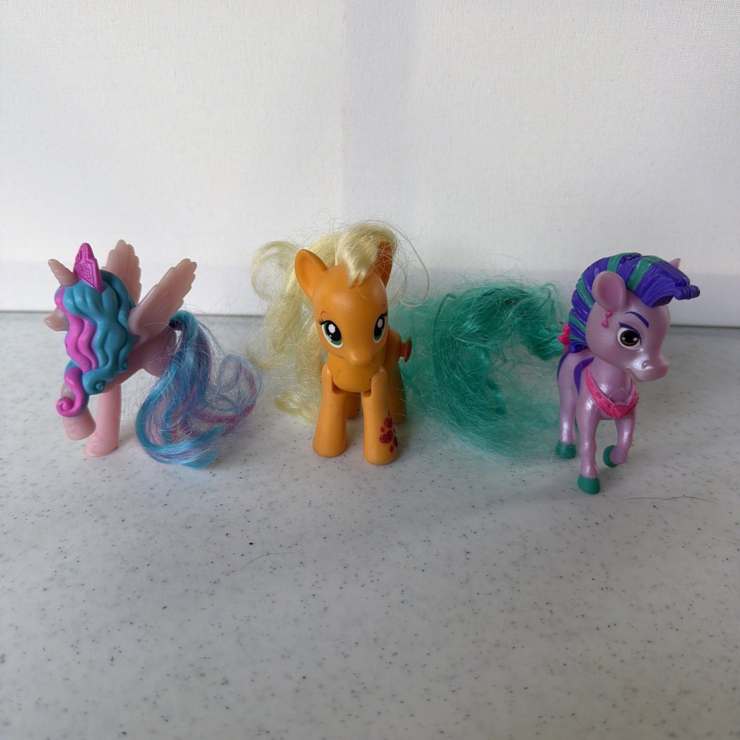 My Little Pony G4 G5 Mixed Pony Lot Izzy Moonbow Applejack Pinkie Pie Brushable