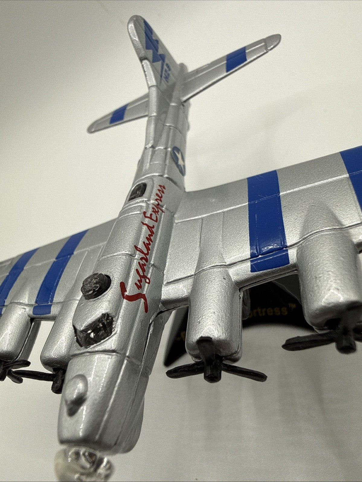 Boeing B-17 Flying Fortress Sugarland Express Diecast Replica with Stand Maisto