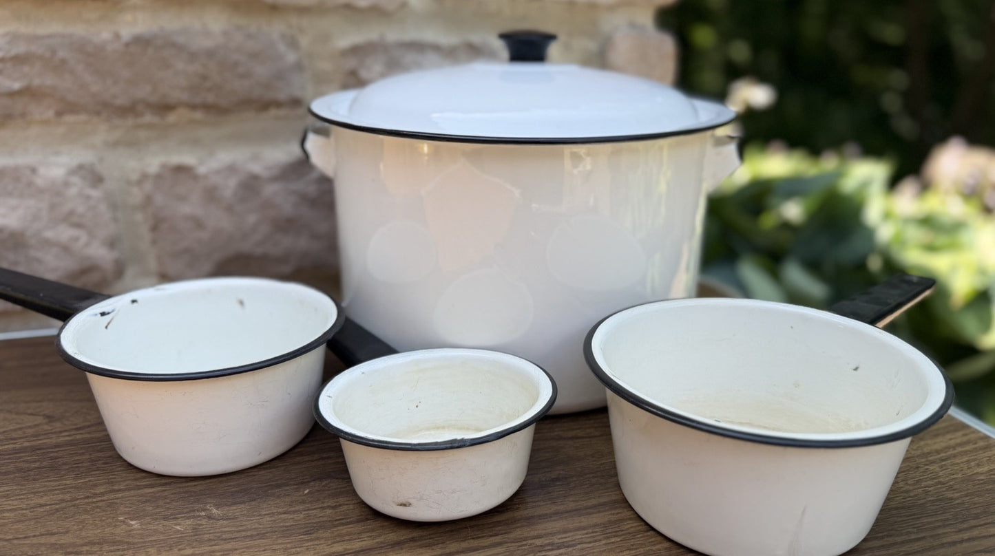 Vintage White Enamelware Nesting Saucepan Pot Cookware Farmhouse Kitchen Lot
