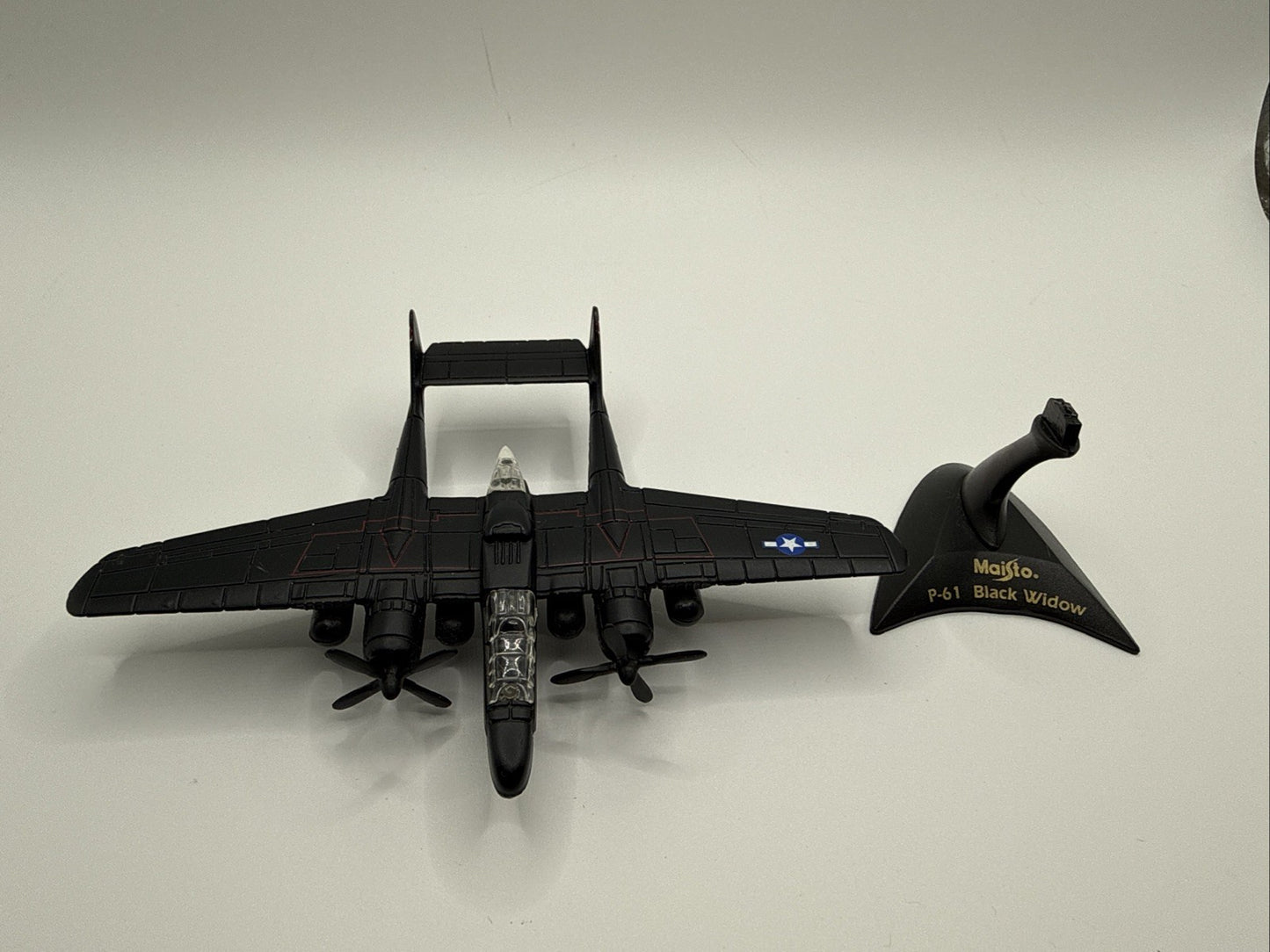 1:144 WWII USAF P 61 Black Widow Aircraft, Diecast Replica, With Maisto Stand