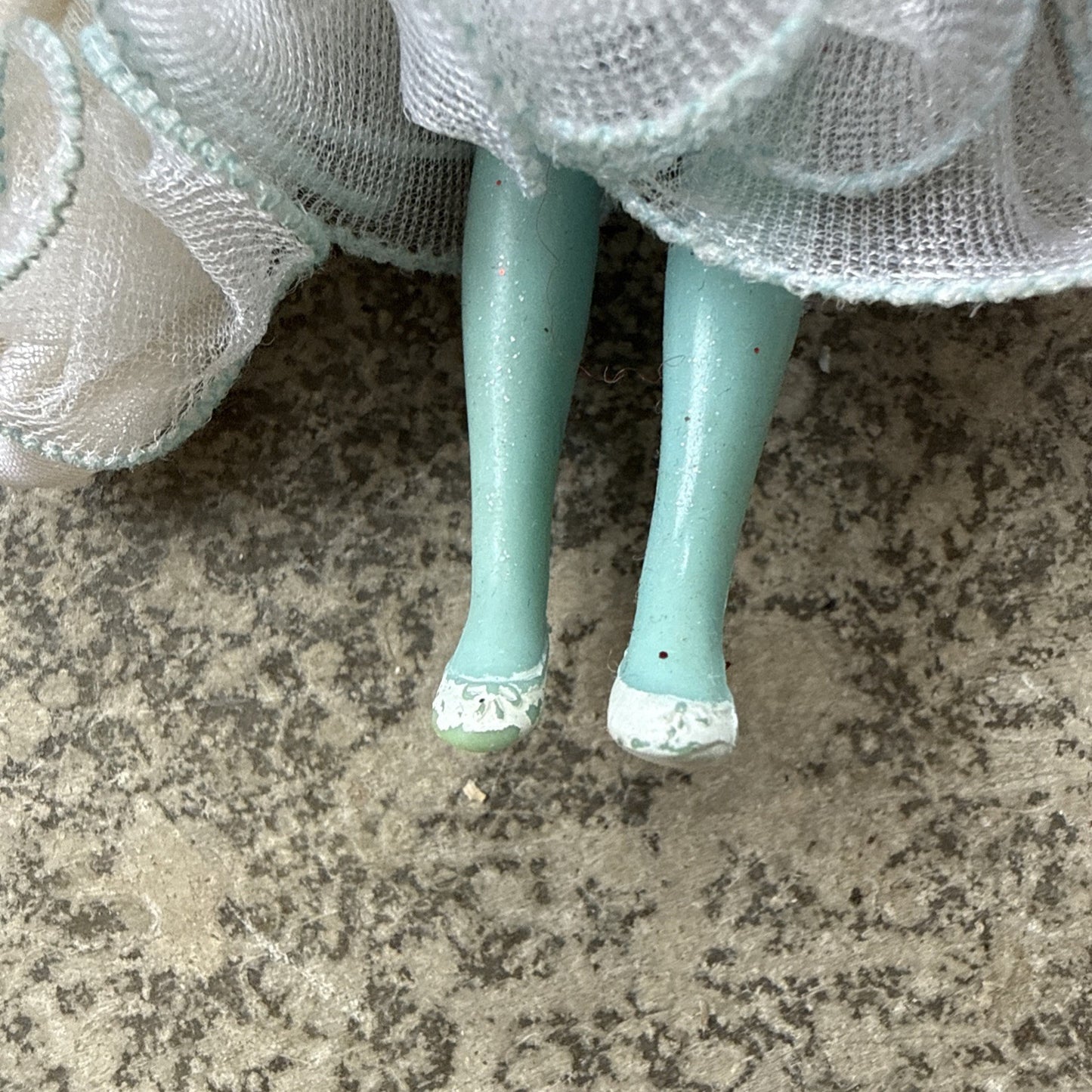 Vintage 1984 Kenner Rose Petal Place Lily Fair Doll Blue Hair - 7" Very Nice!