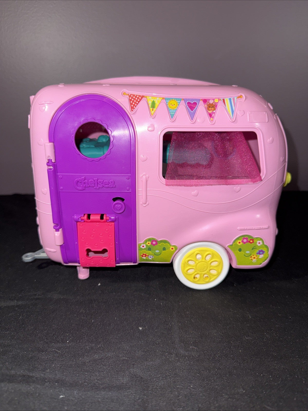 Barbie Chelsea Camper Playset Pink Trailer Teal Car Mattel 2018 - No Accessories