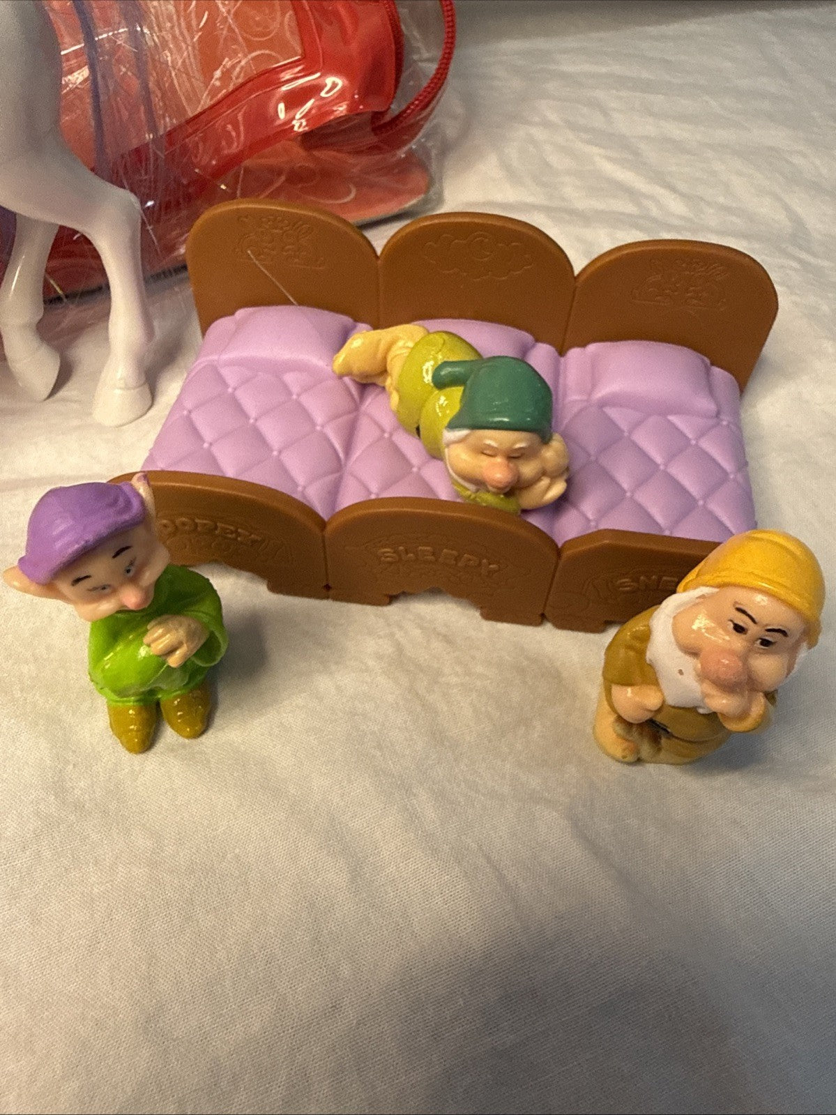 Disney Princess Snow White Deluxe Gift Set 2009 Figures Prince Horse Dwarfs