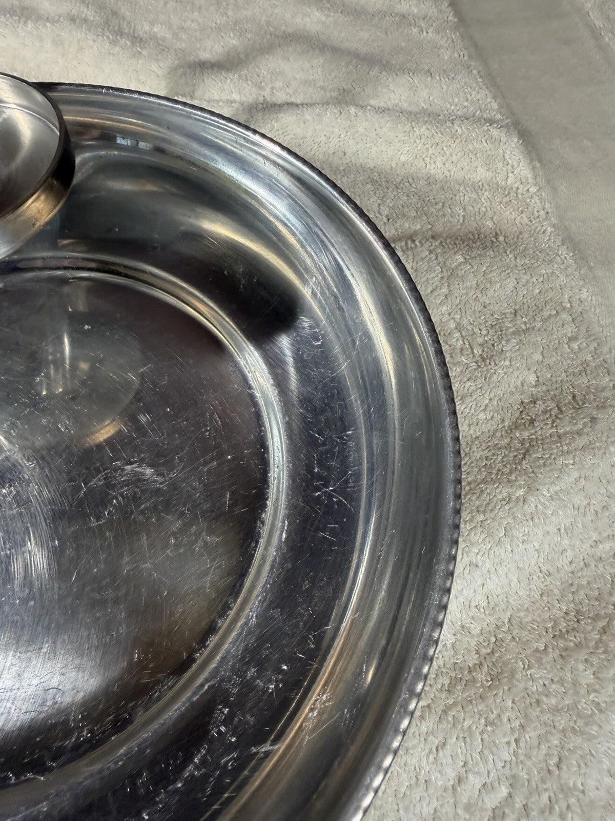 Buenilum Aluminum Serving Tray Beaded Trim Chip Dip Bowl 9"