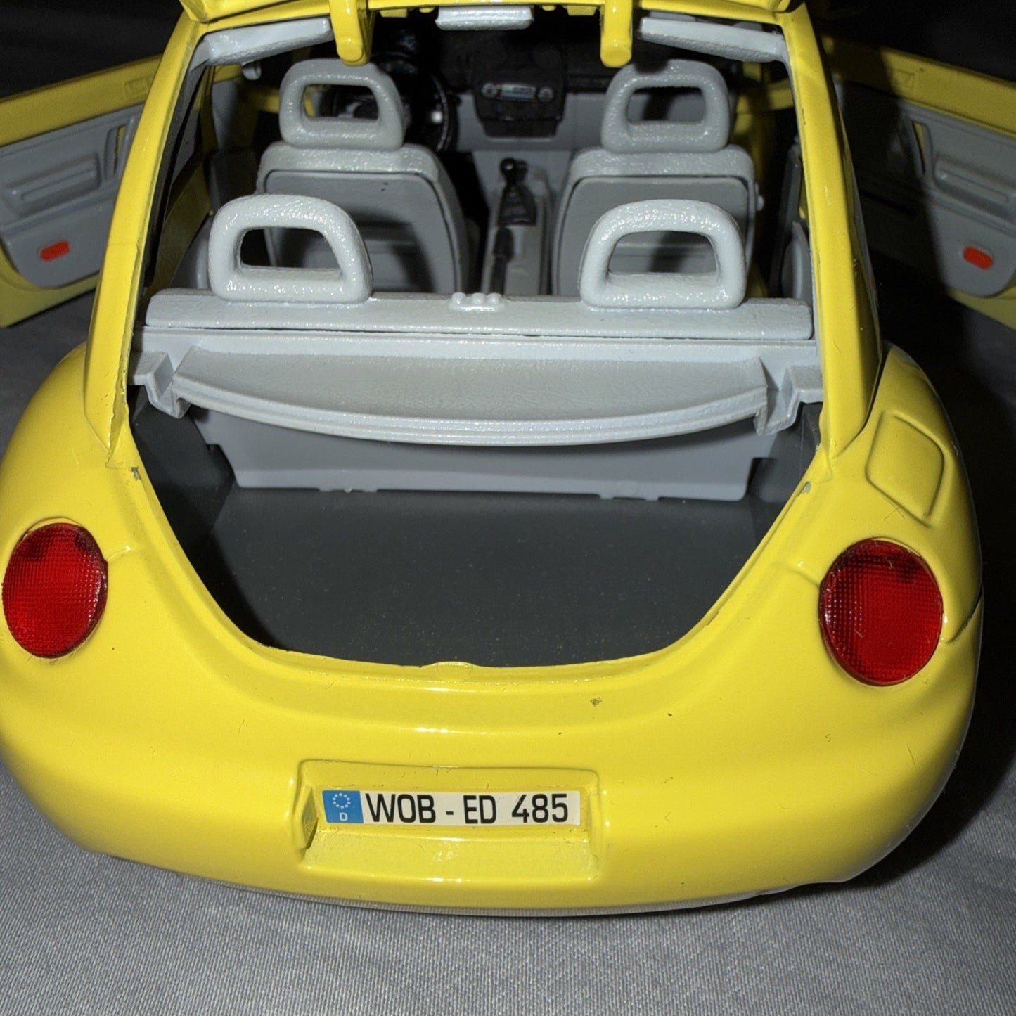 1998 Volkswagen Beetle Yellow 1 18 Diecast Bburago Gold Collection Italy