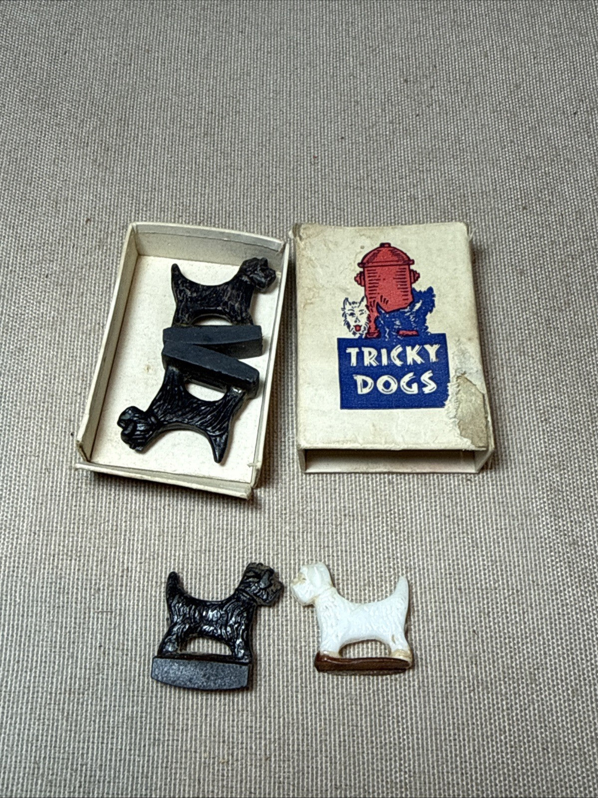 Vintage Tricky Dogs Magnetic Scottie Dogs Game Original Box