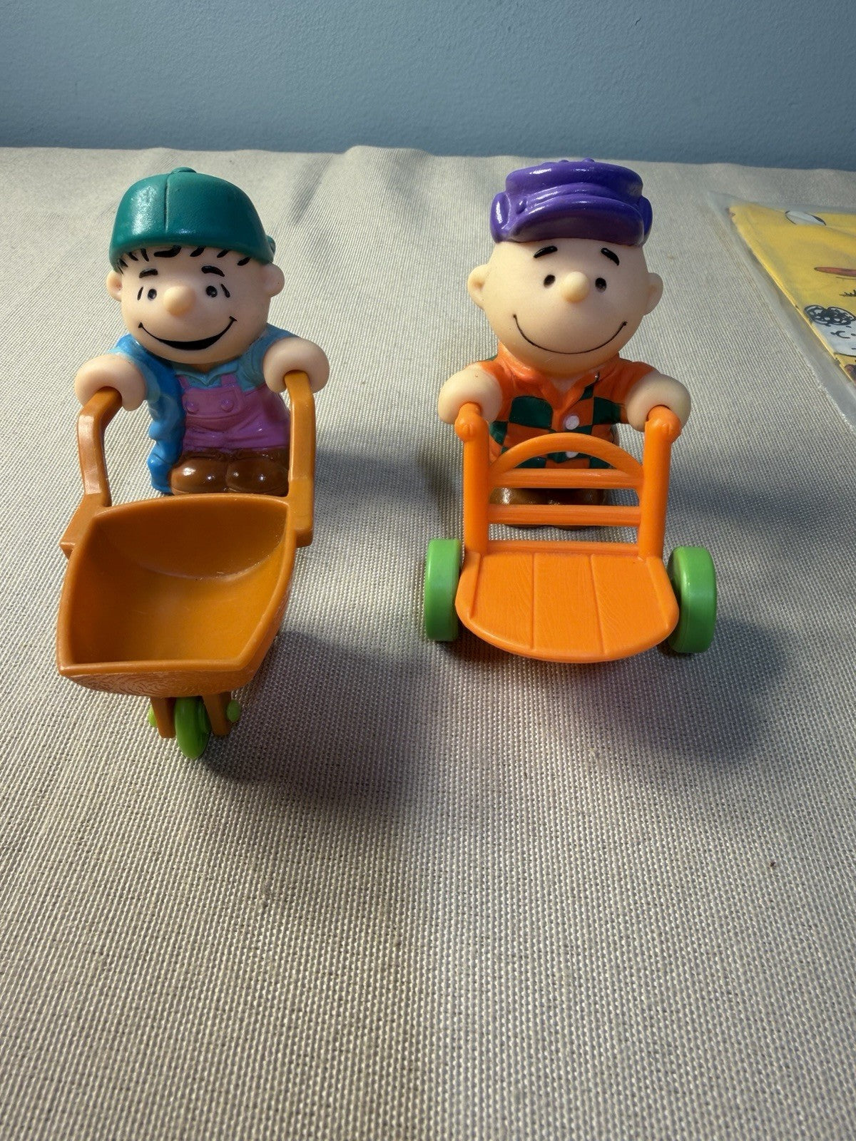 Vintage Peanuts Charlie Brown Snoopy Toy Car Gift Wrap 1970s Mixed Collection