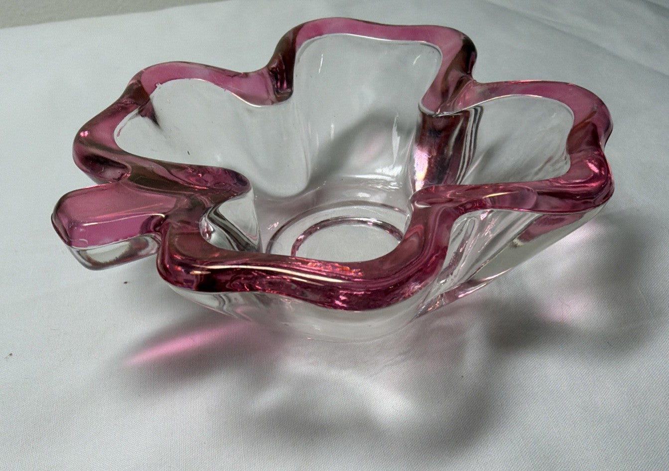 Vintage Pink Glass Four Leaf Clover Candy Dish Trinket Bowl 4”