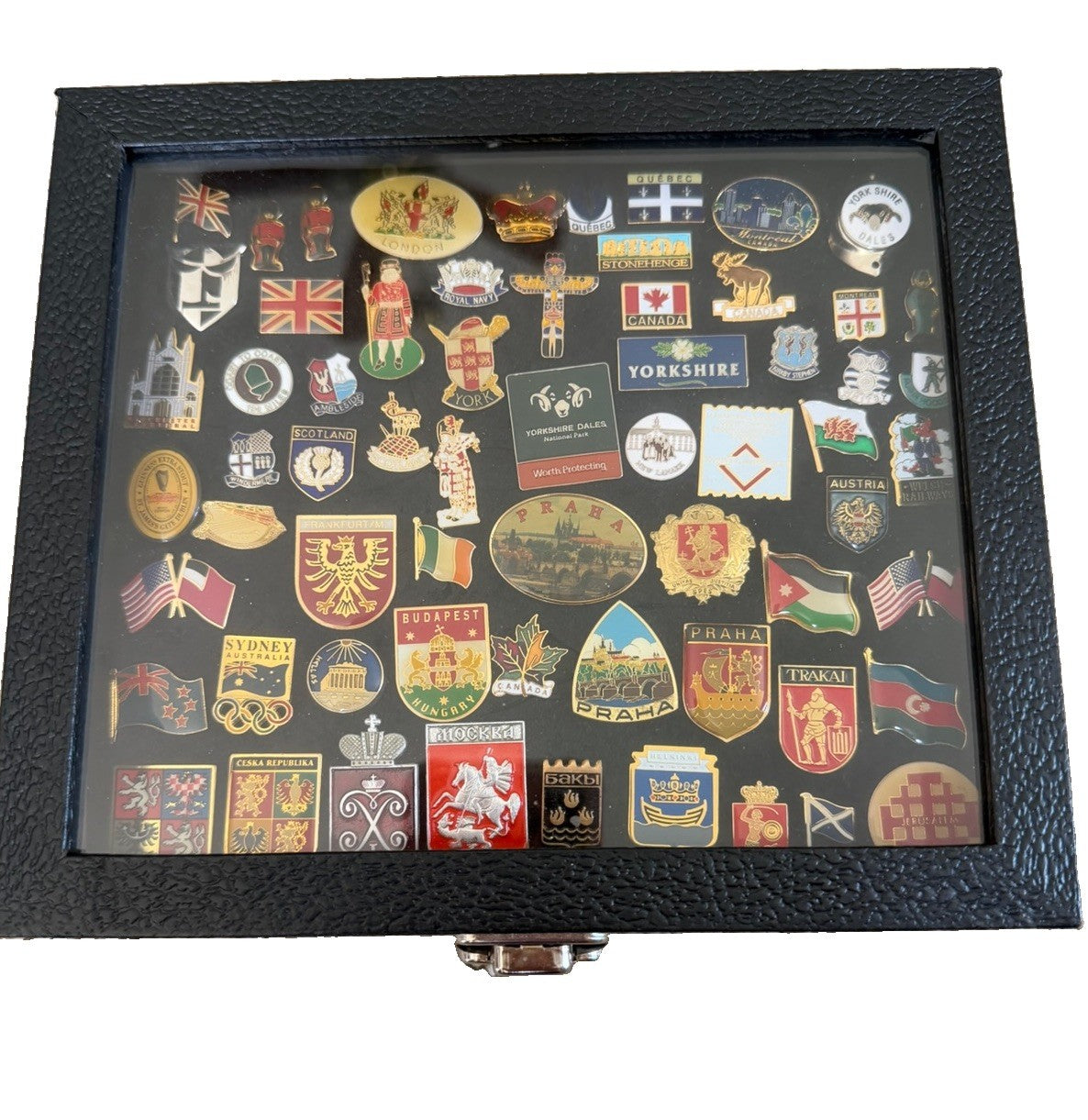 Hobbymaster Black Pin Collector Display Case with Large Travel Pin Collection
