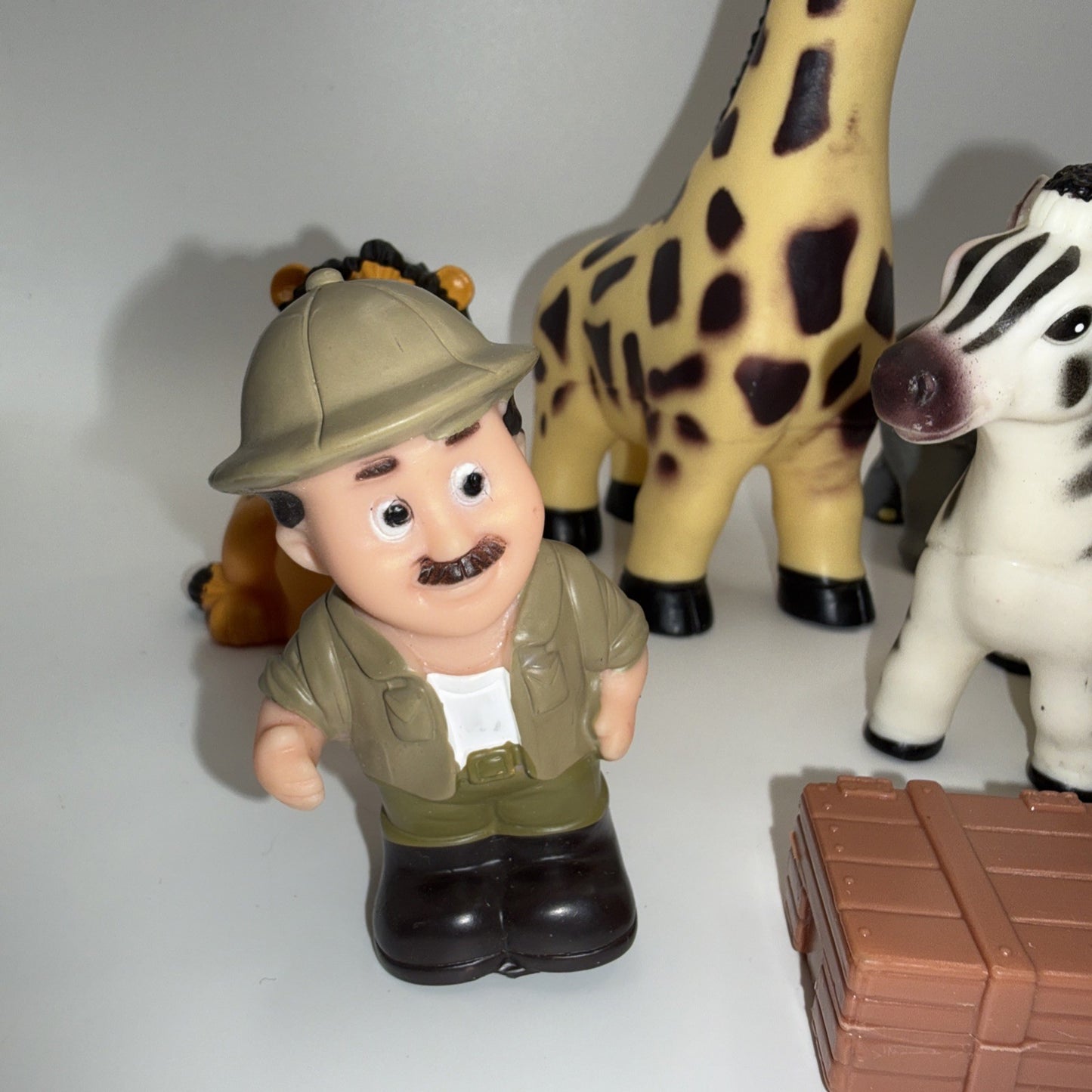Safari Animals Ranger Figures Lot Wildlife Toy Set Mixed Figures Vinyl Bath Toys