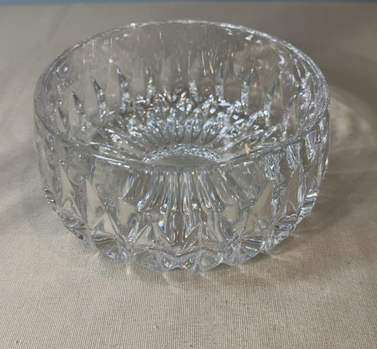 Vintage Heavy Lead Crystal Cut Glass Salad Fruit Serving Bowl 6.5" Scalloped