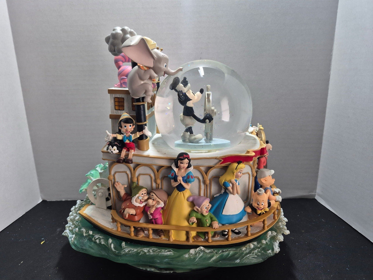 Disney Mickey 75th Anniversary Steamboat Willie Musical Snow Globe Vintage